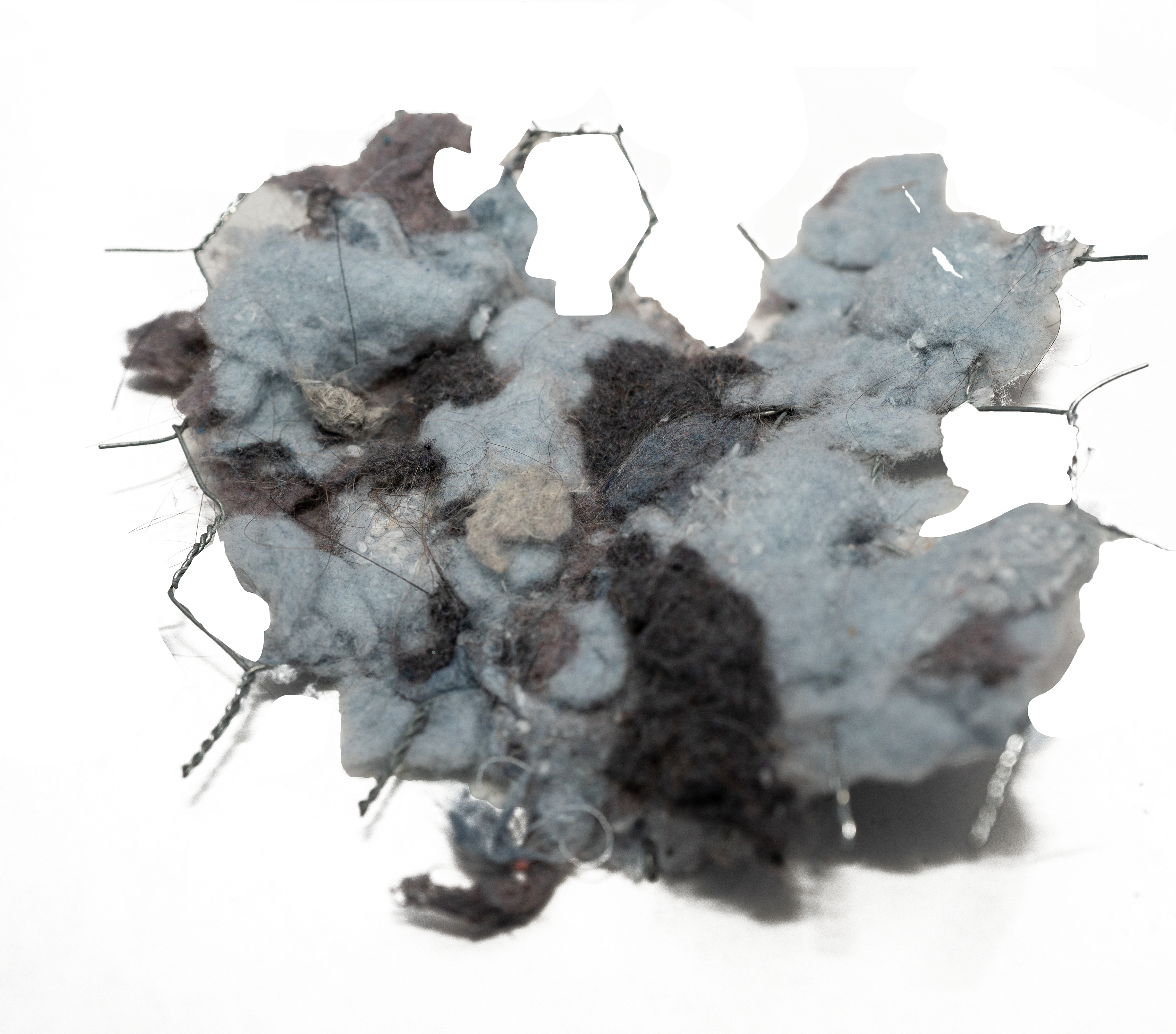 Form and scent manipulation (chicken wire, lint)