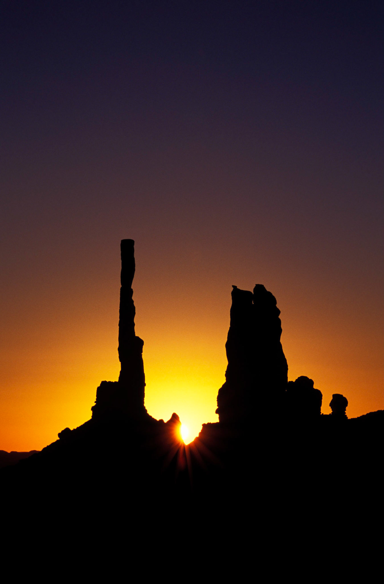 Totem Pole at Sunrise, Monument Valley, Arizona / Utah