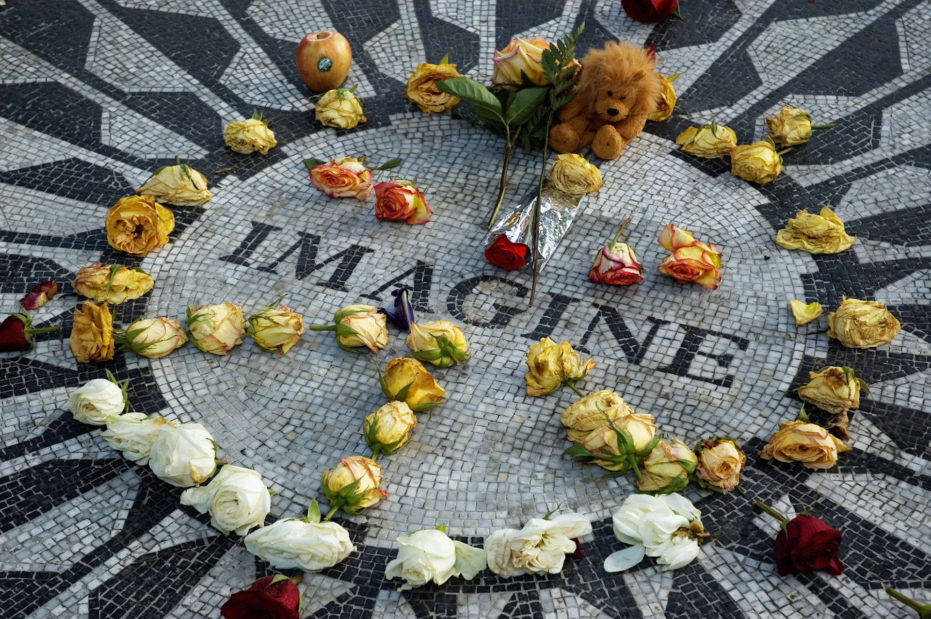 Imagine, Strawberry Fields, Central Park, New York