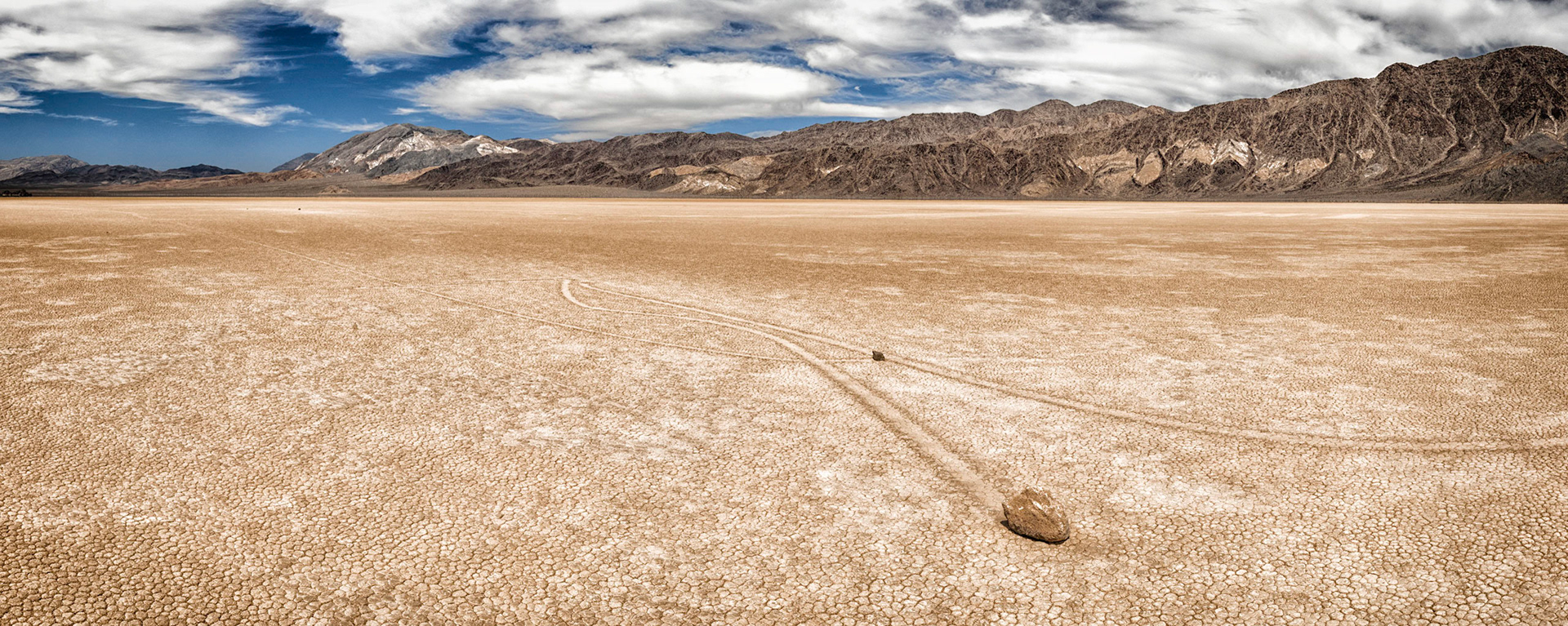 The Racetrack (Panorama), Death Valley, California