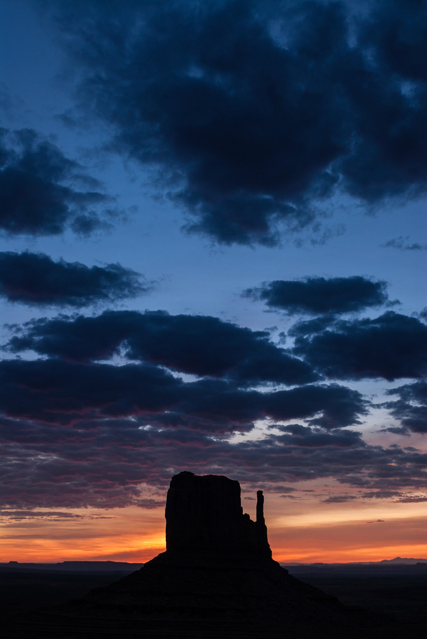 West Mitten at Sunrise, Monument Valley, Arizona / Utah
