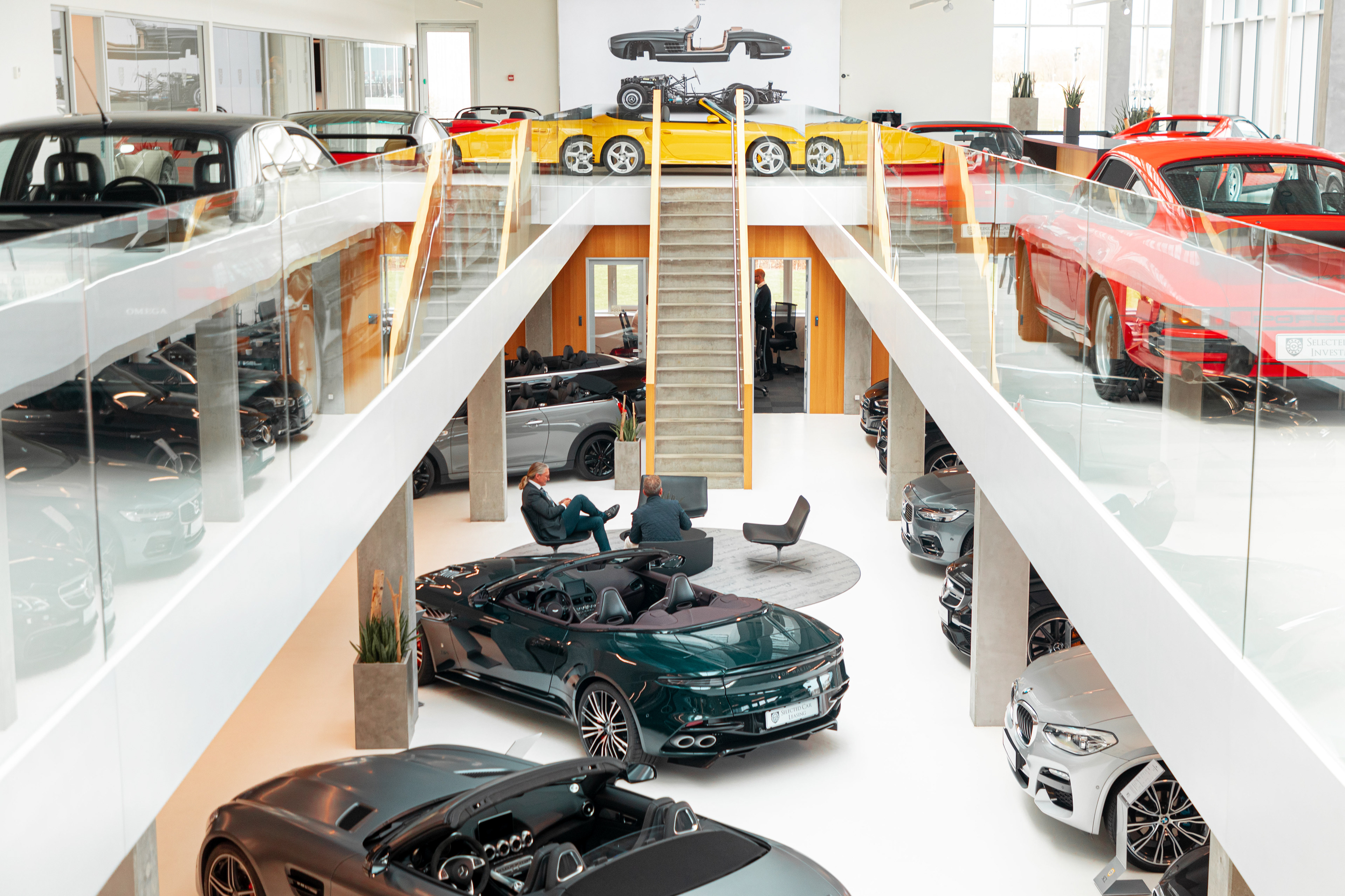 Selected Car Leasing - Showroom Middelfart