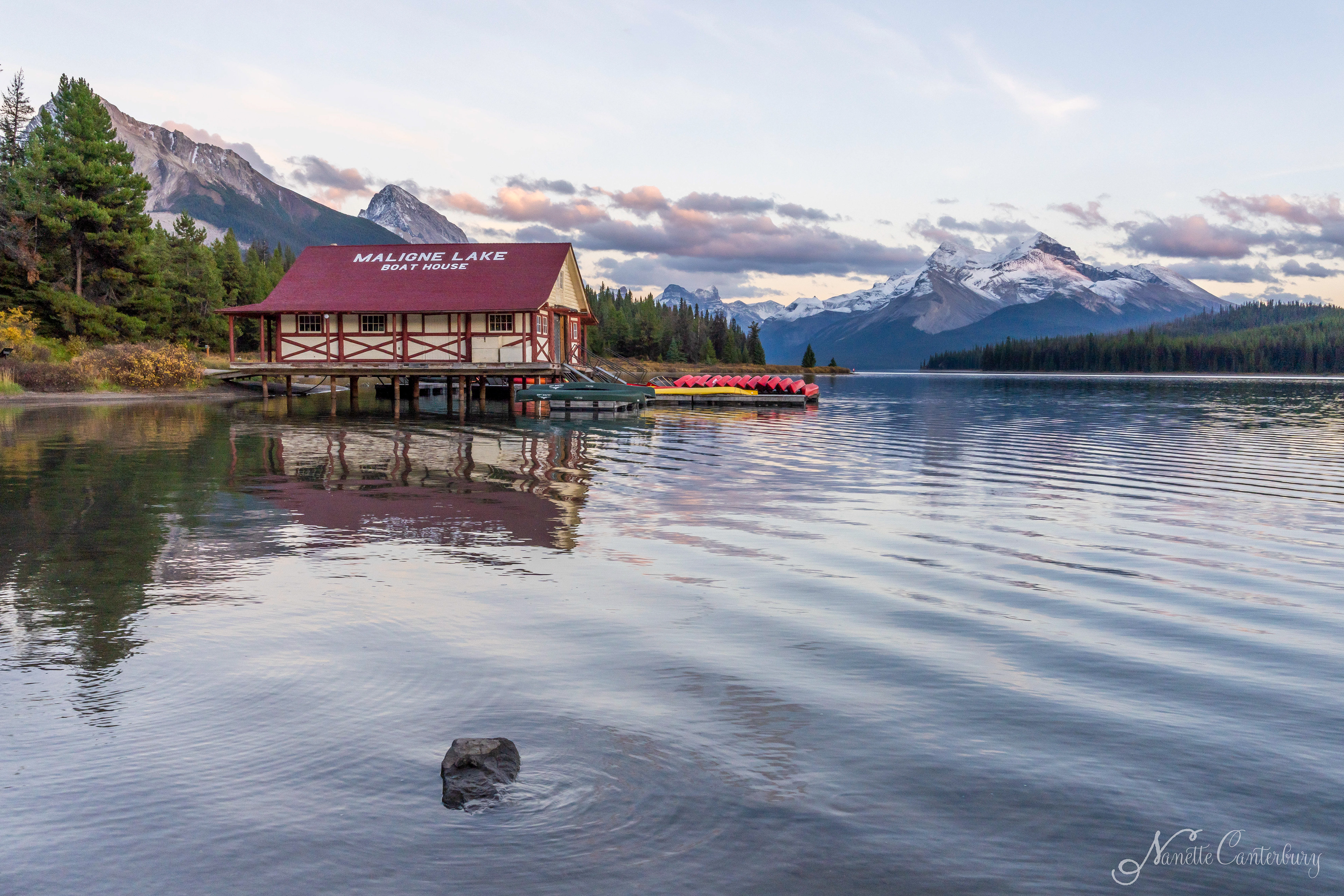 Maligne Lake Boat House