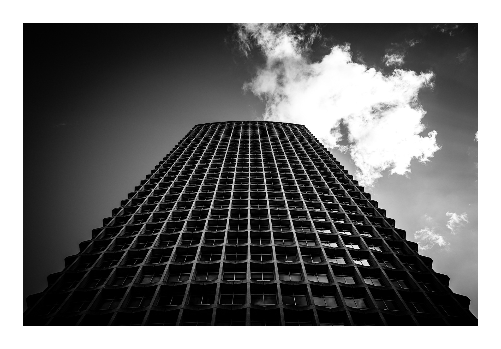 Tottenham Court Road (2025)