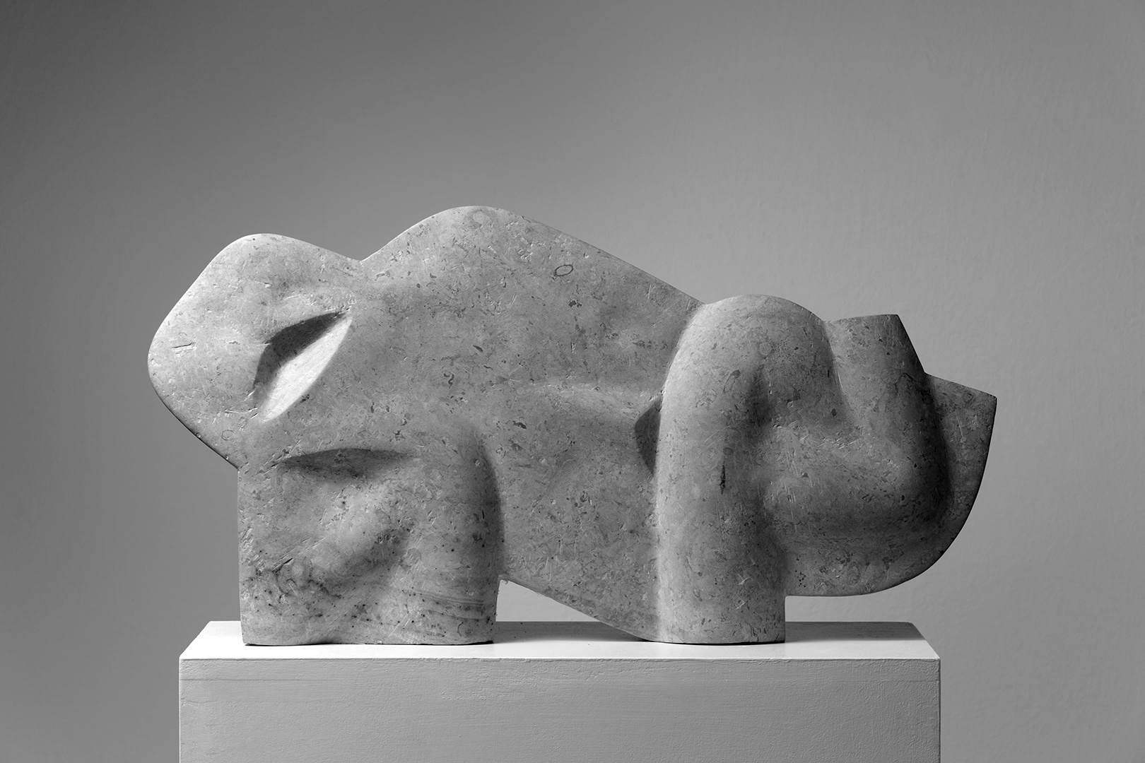Milenci, 1989, opuka, délka 73 cm