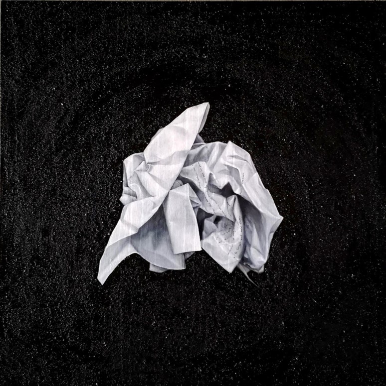 Leanne Olivier_Sermo v_2022_30.5x30.5cm_Oil, Charcoal & Mica on Wood.