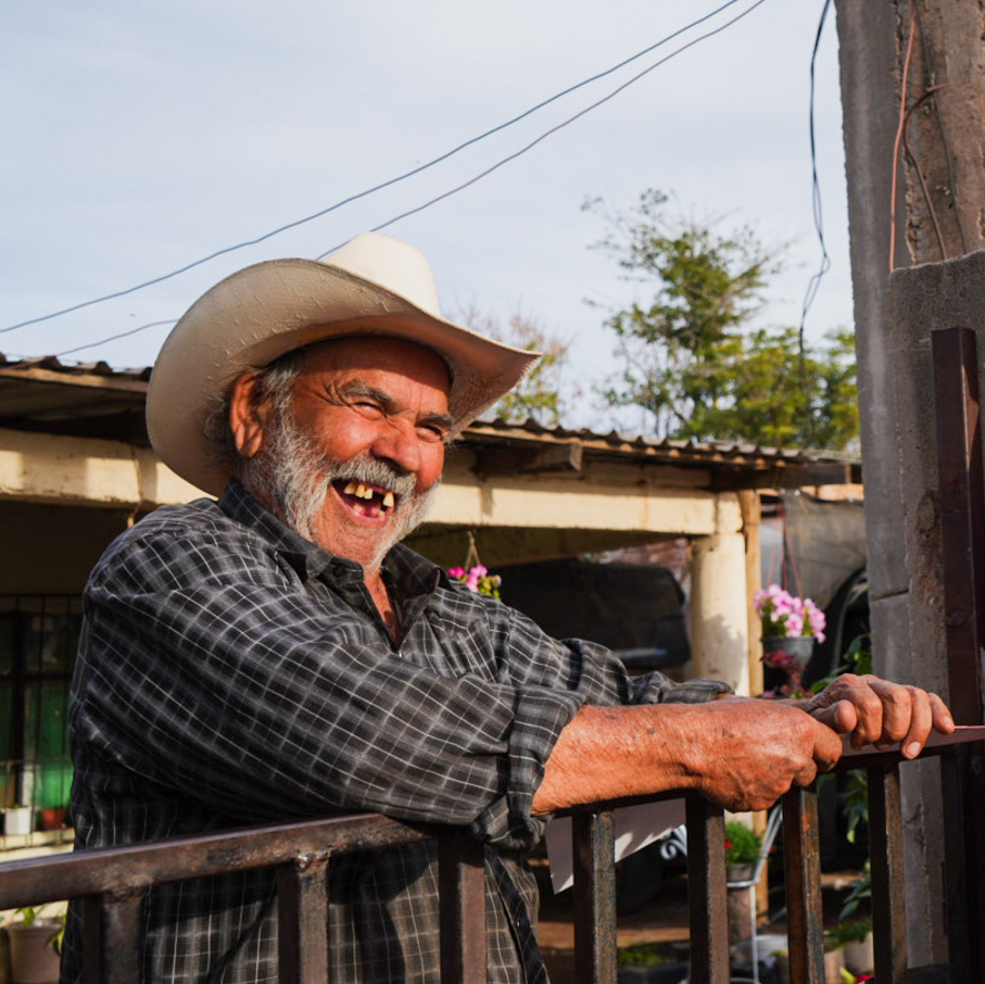 Un retrato de Carbó y su gente
