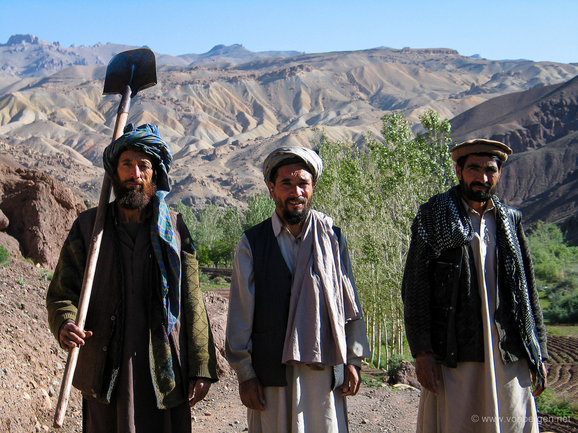 Hard work, Bamiyan
