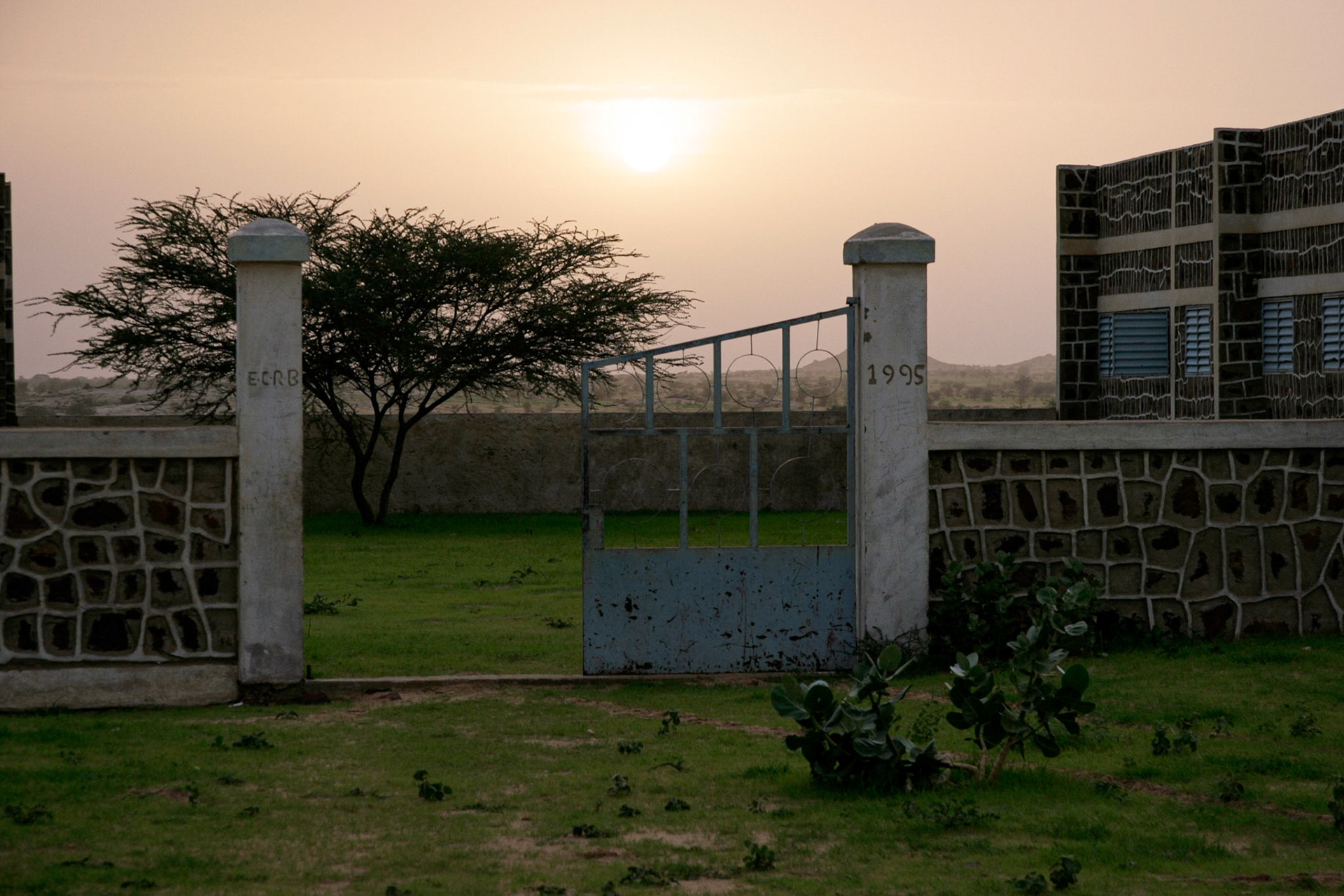 Iriba, approaching sunset