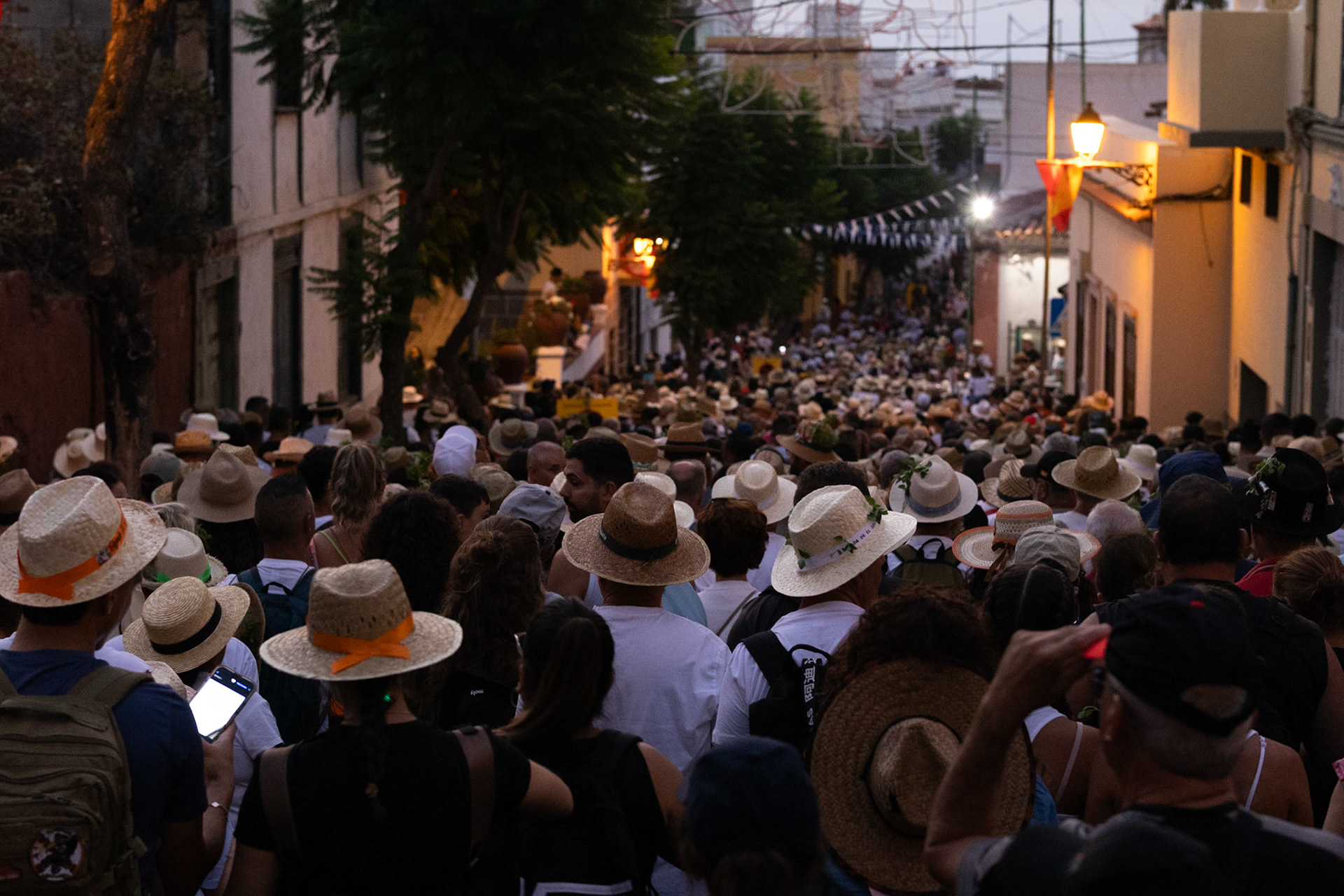 Bajando por Güimar - mas de 100mil Romeros. Bajada de la Virgen de El Socorro — Güímar, septiembre 2025.