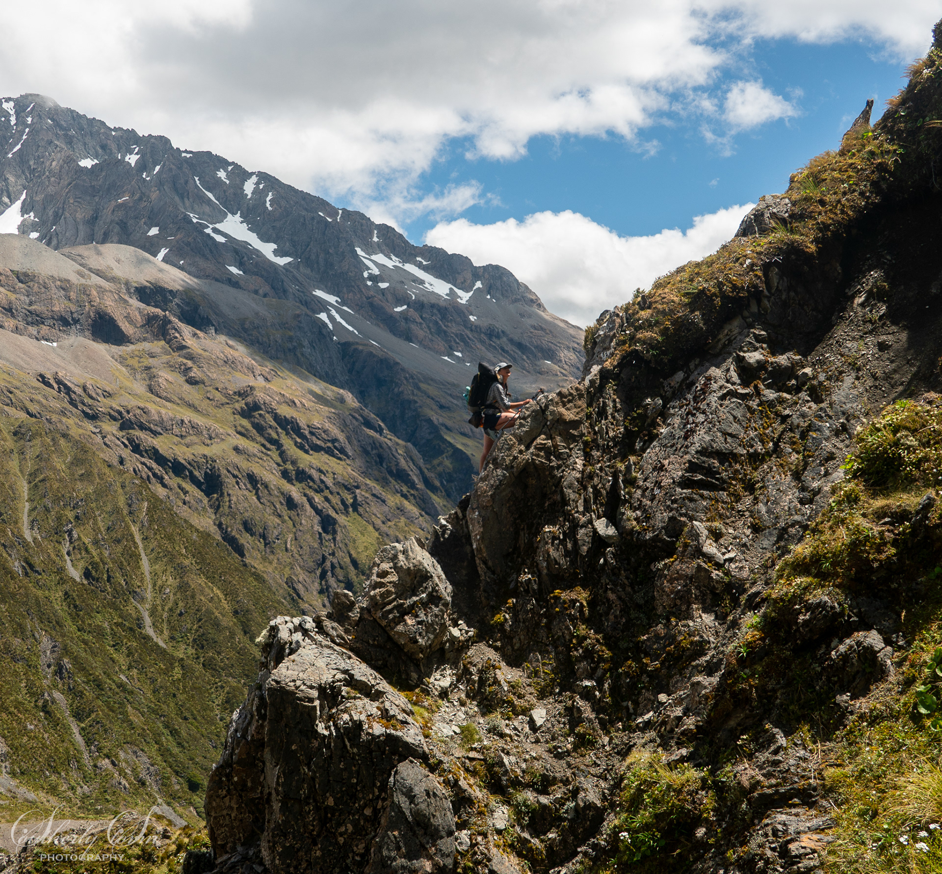 Climbing Tarn Col