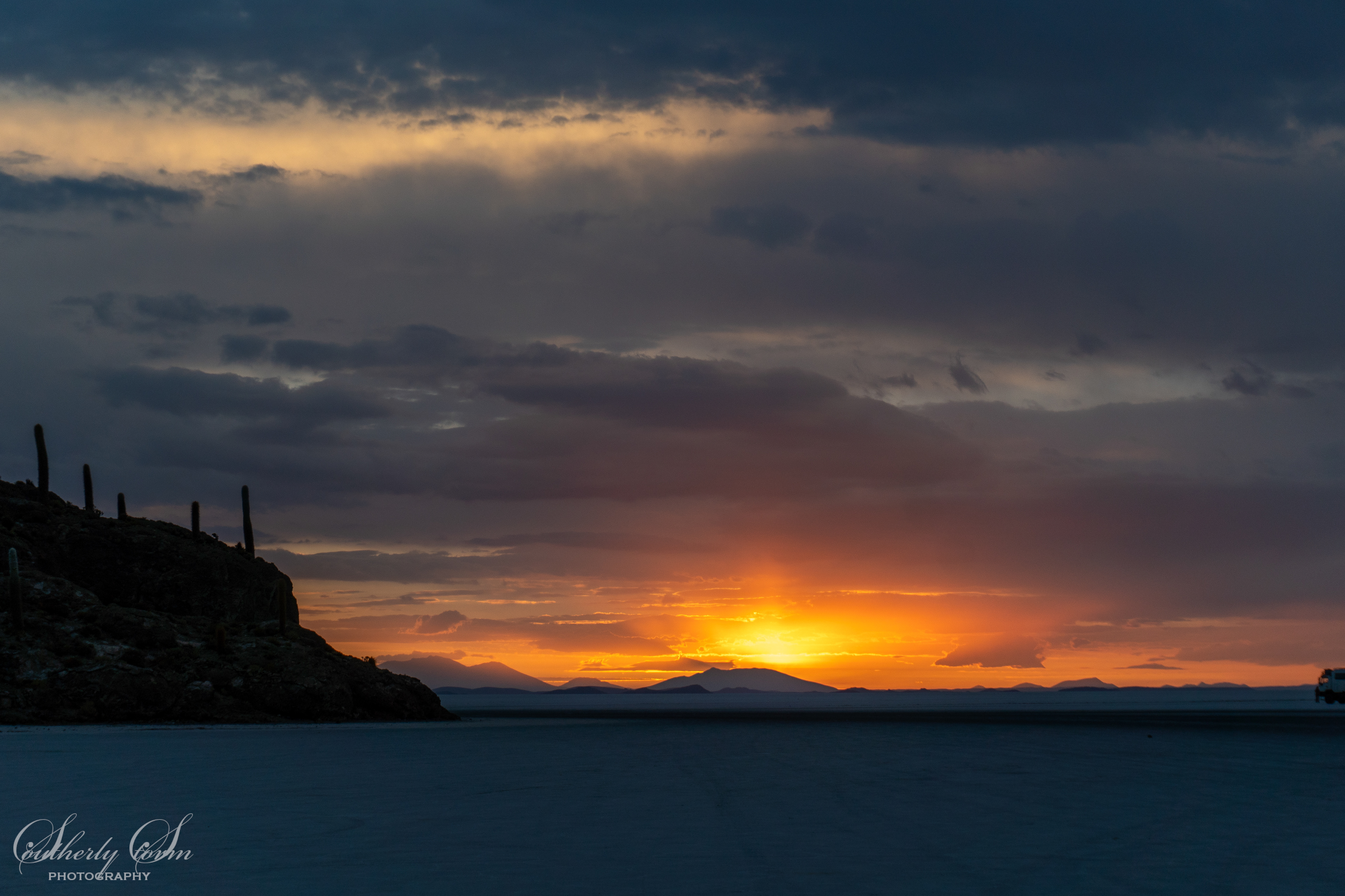 Sunset Incahuasi Island