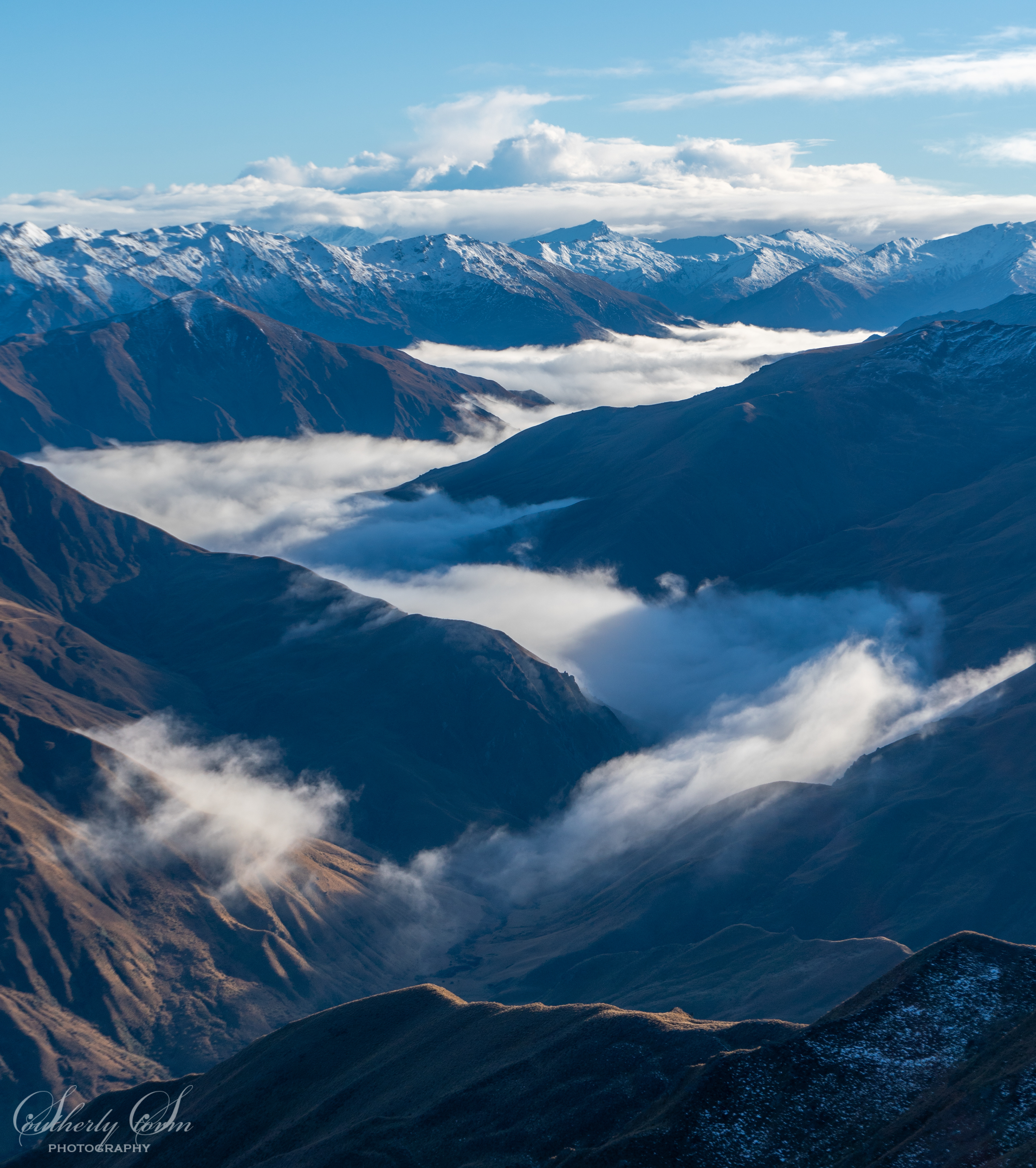 Cloud and sunshine in a Central Otago Valley