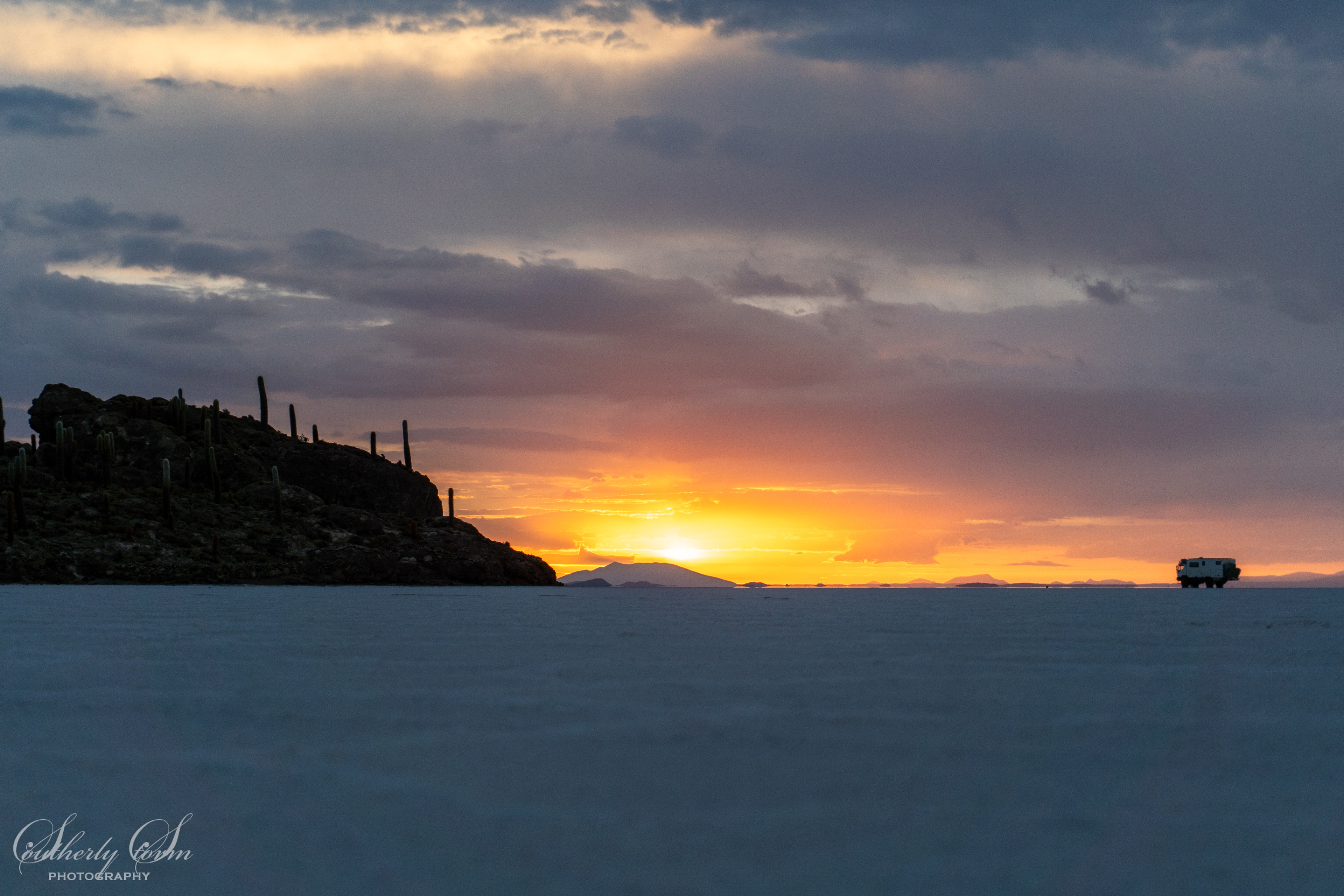 Sunset Incahuasi Island