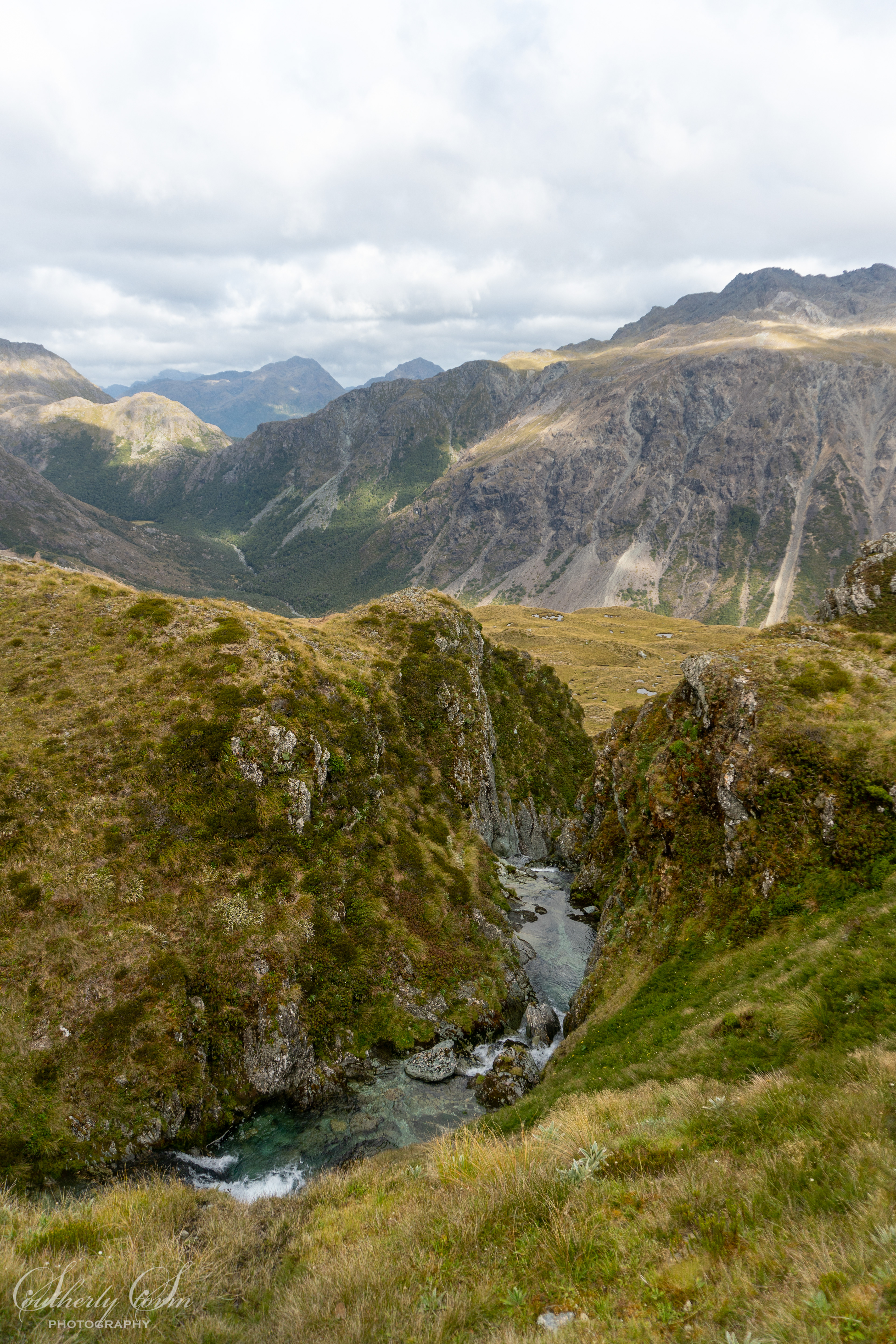 Gorge near the Olivine Ledge