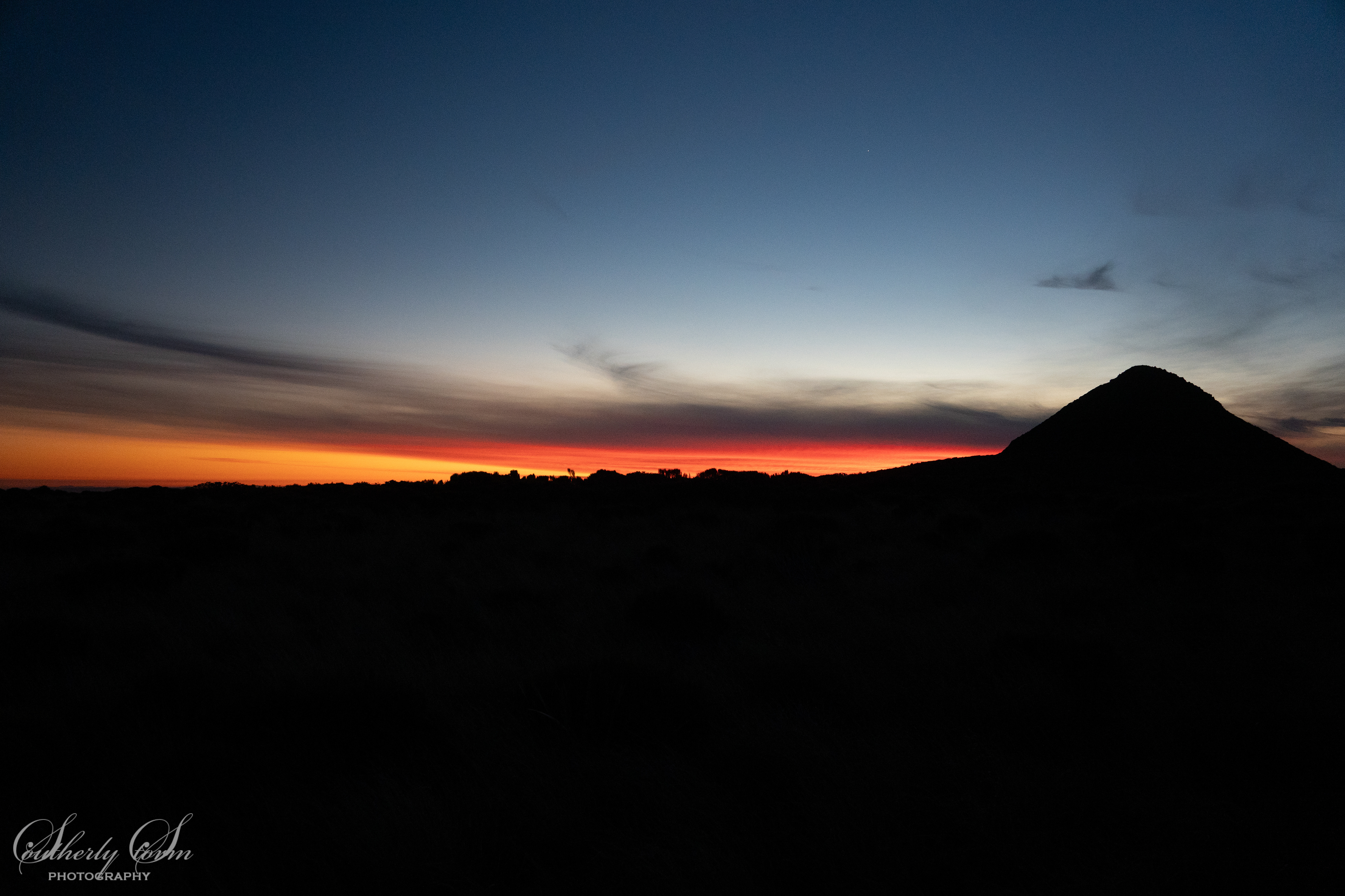 Dawn at Pouakai Tarn