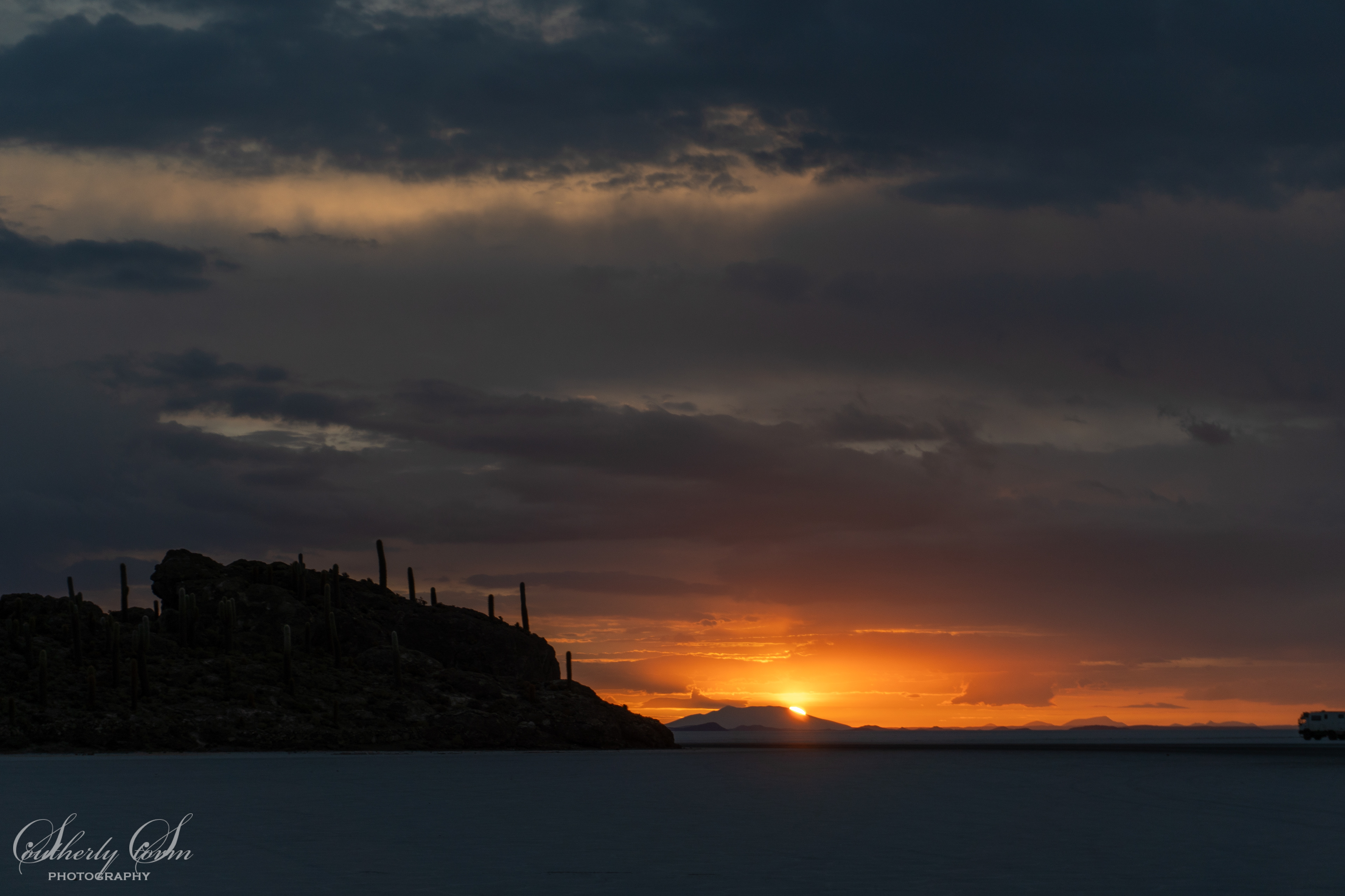 Sunset Incahusai Island