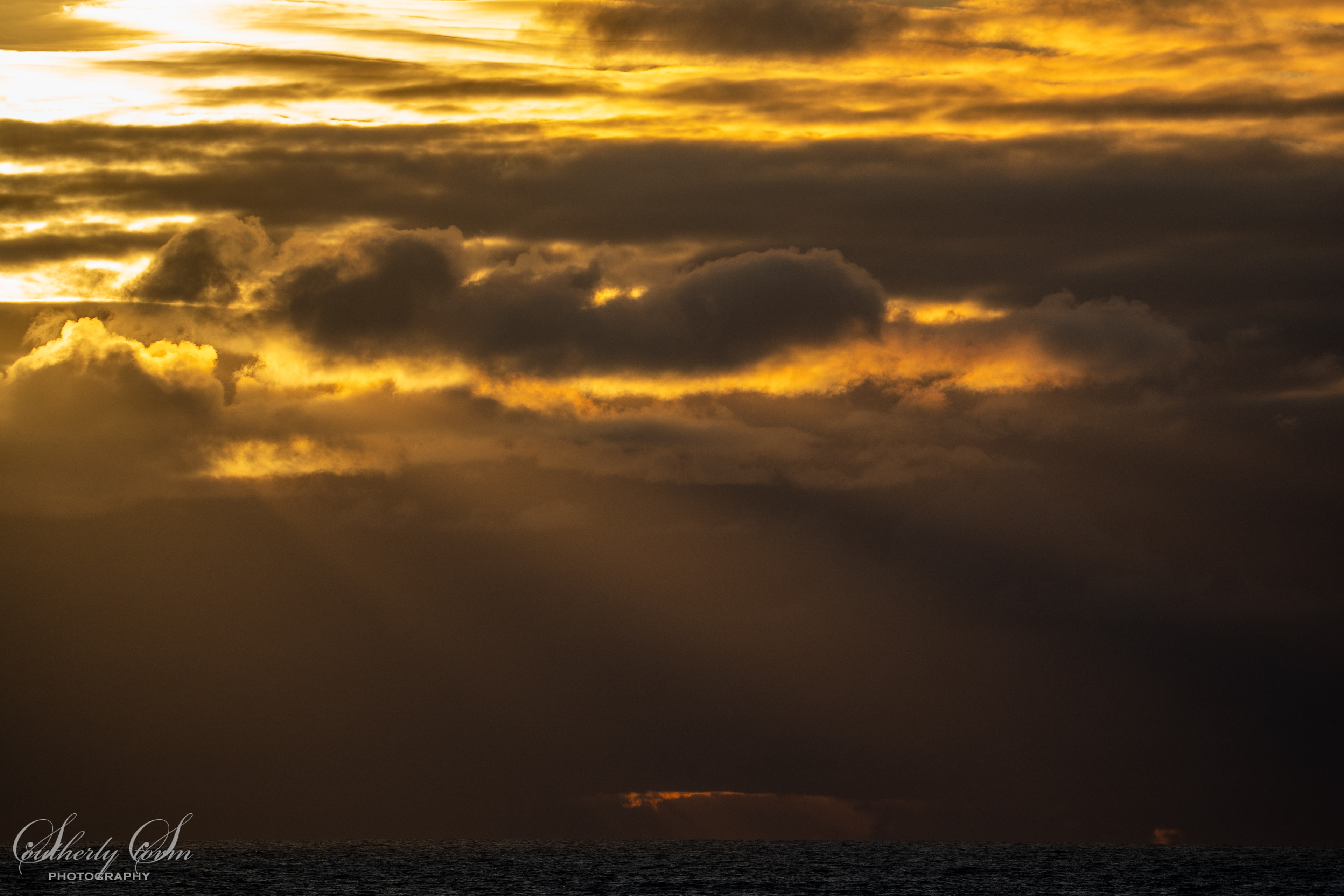 Gold and ice in the drake passage