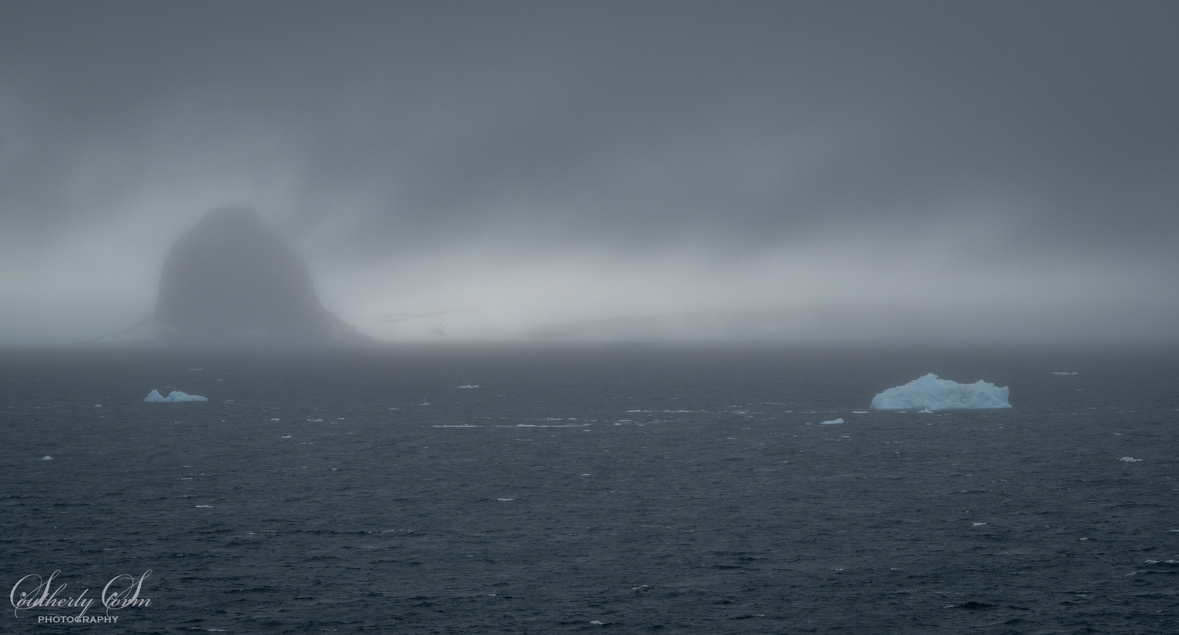 First sight of land in Antarctica