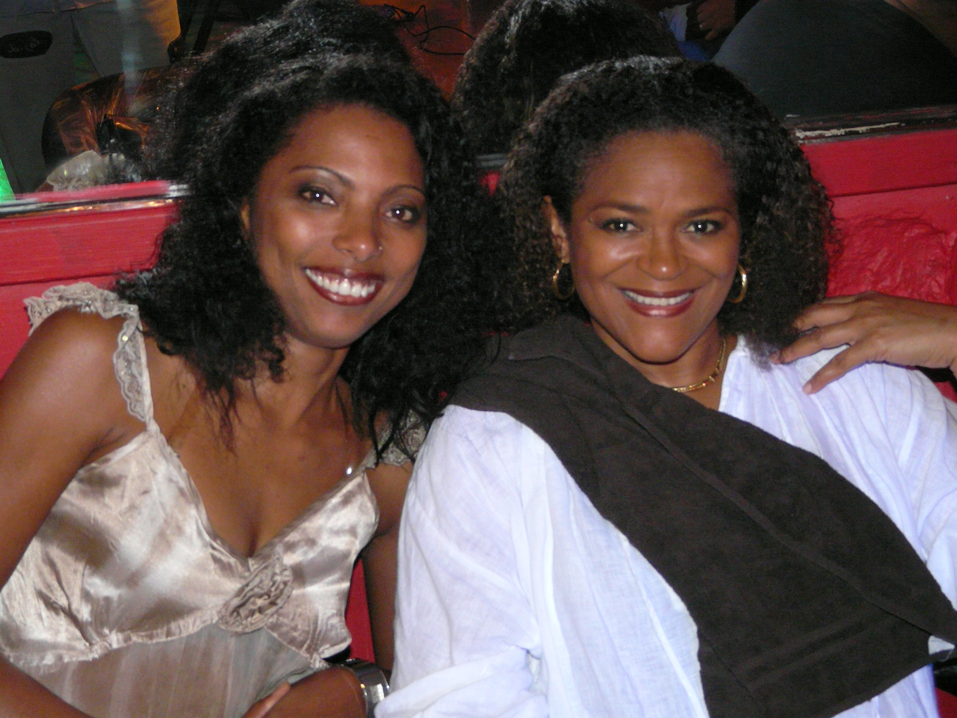 avec sa consoeur la talentueuse Claudine Pennont