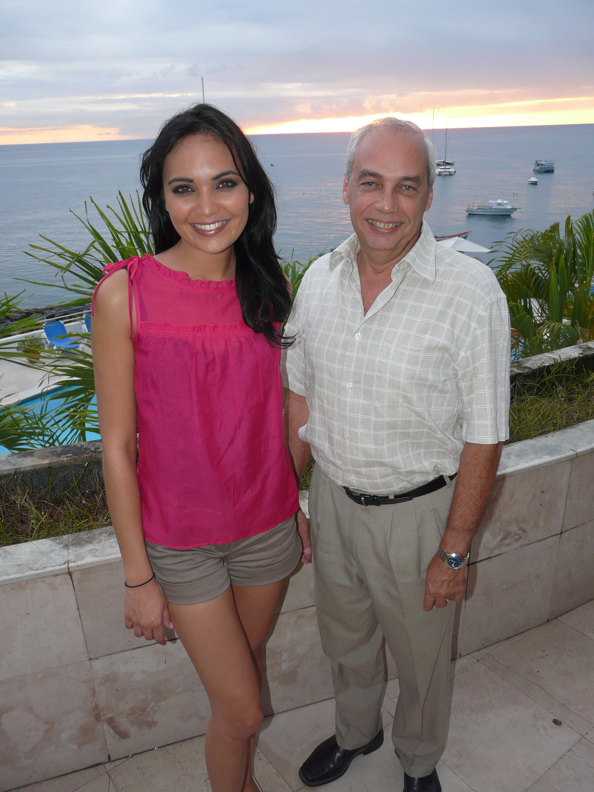 Valérie Bègue, Miss France 2008, en compagnie de Donald Monplaisir copropriétaire du prestigieux établissement hôtelier