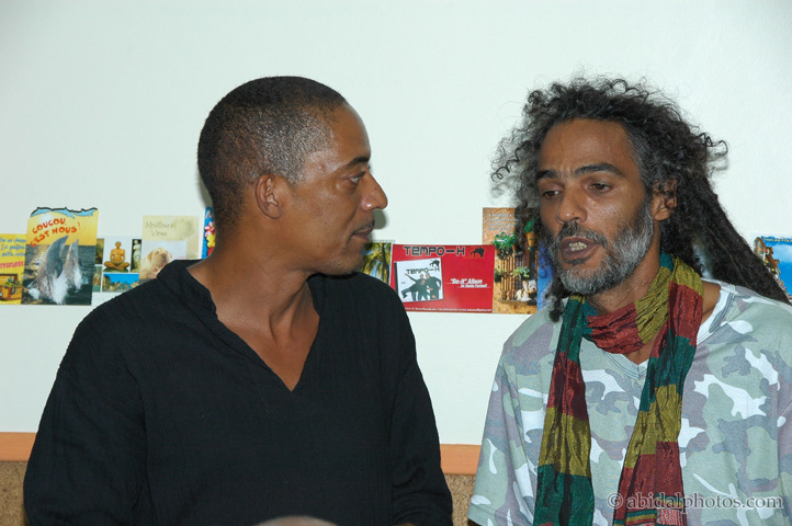 Harry Diboula et Kali, deux faiseurs de tubes en pleine discussion