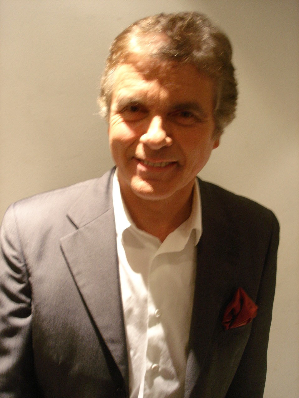 Claude Sérillon, l’un des « G.O polis » de vivement dimanche prochain