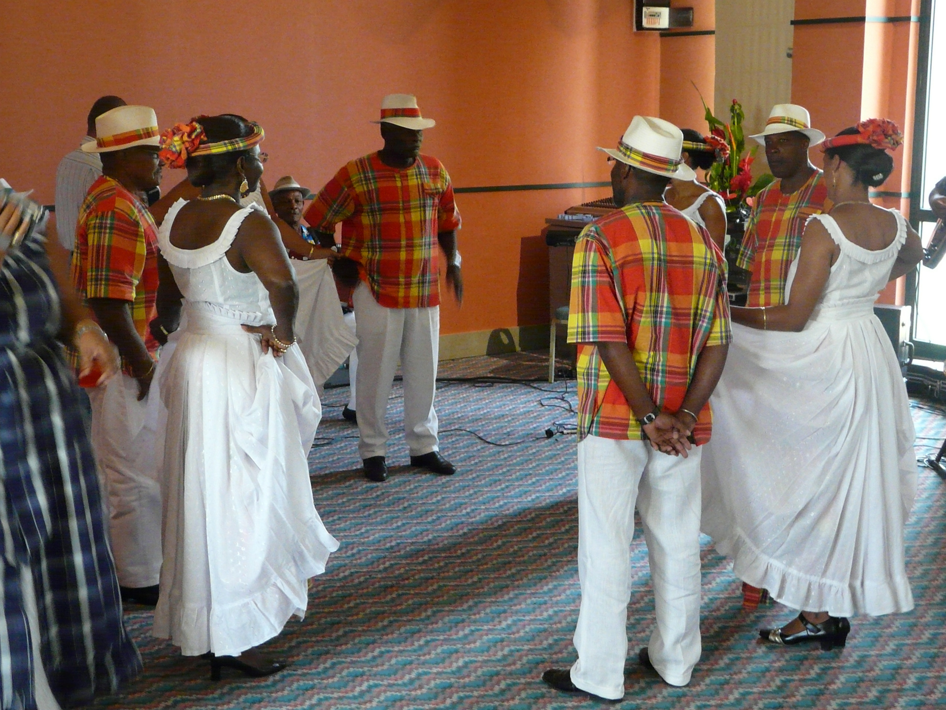 Sur scène comme en salle, le spectacle est total
