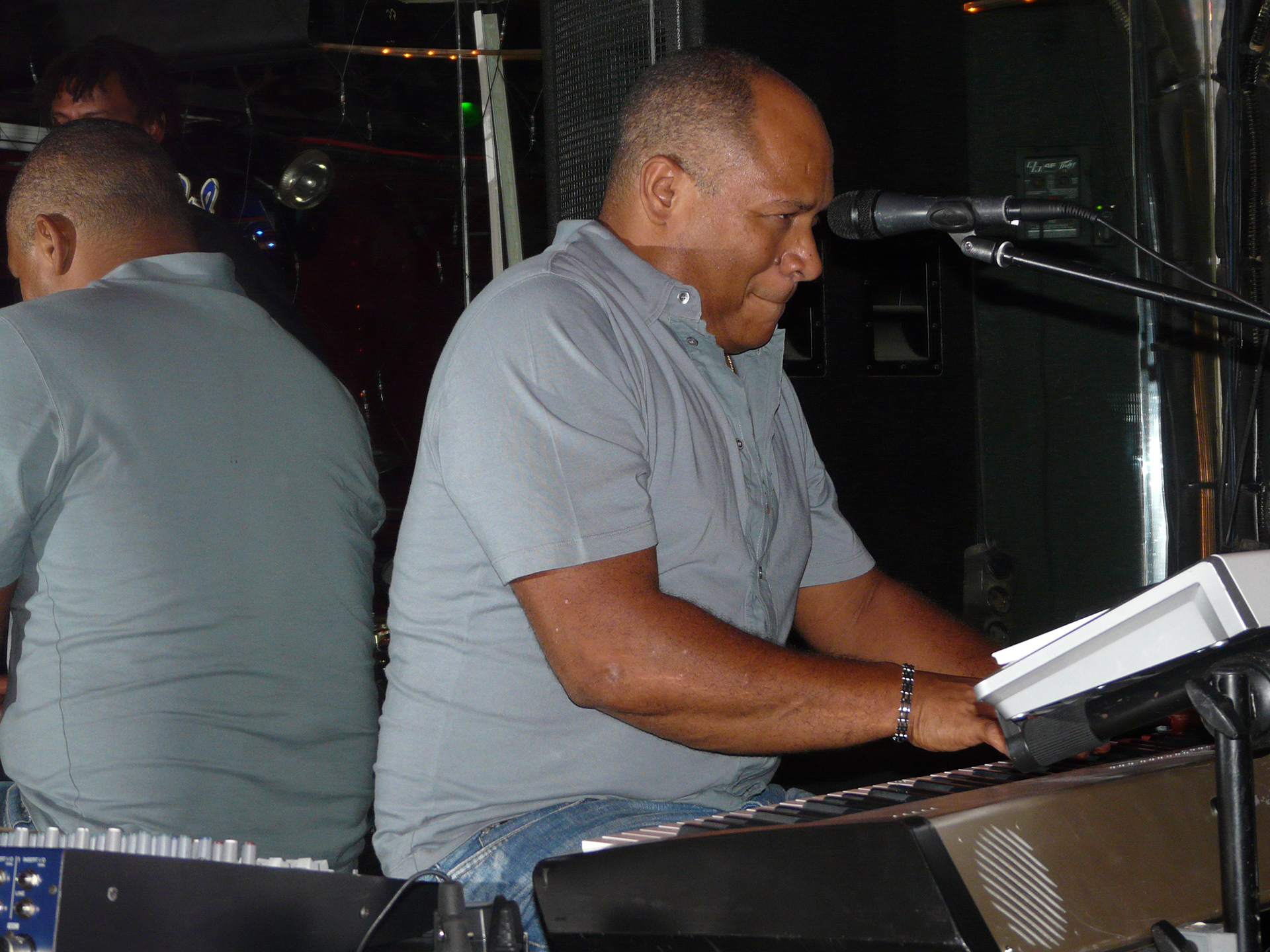 comme de coutume, à la direction musicale, Ronald Tulle, impérial