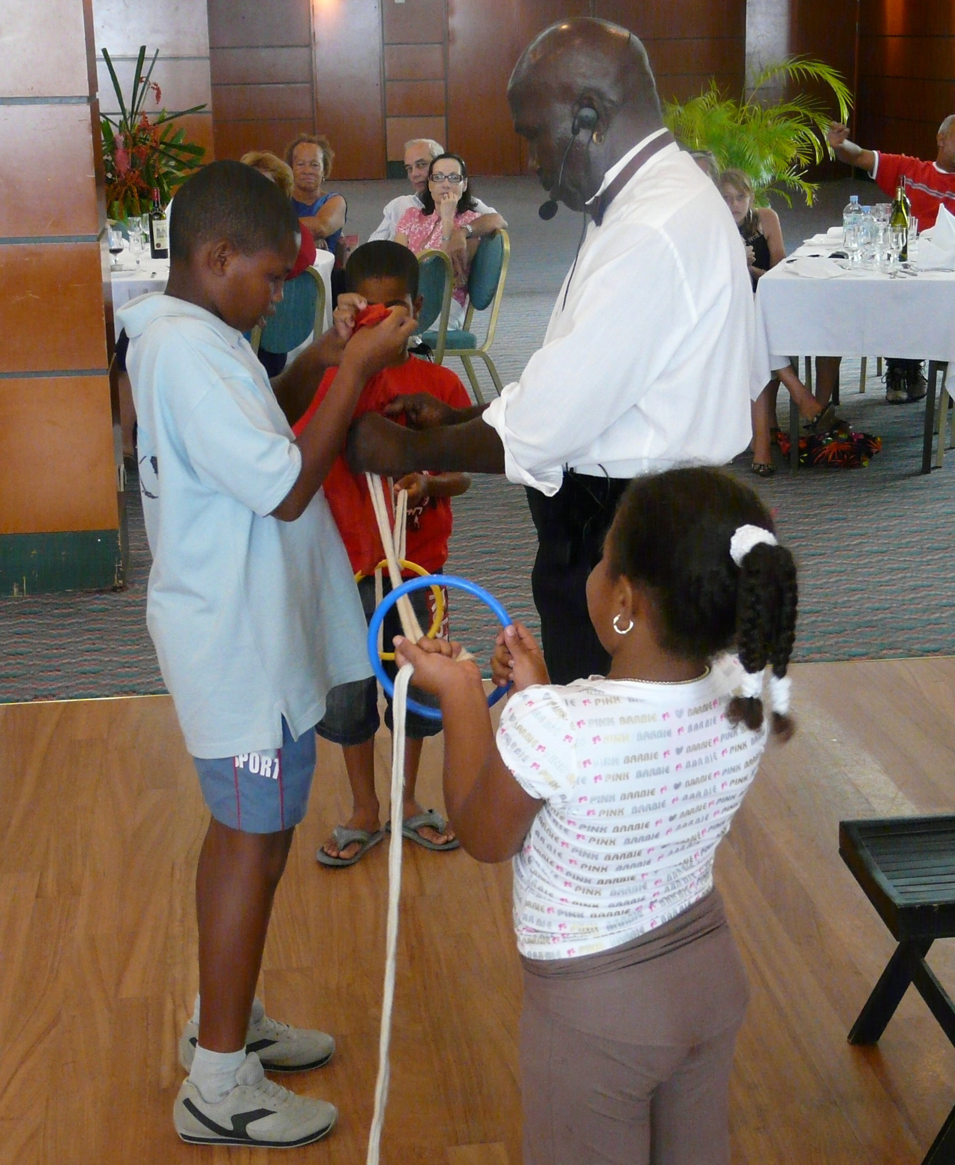 La prestidigitation a de tout temps fasciné les innocents