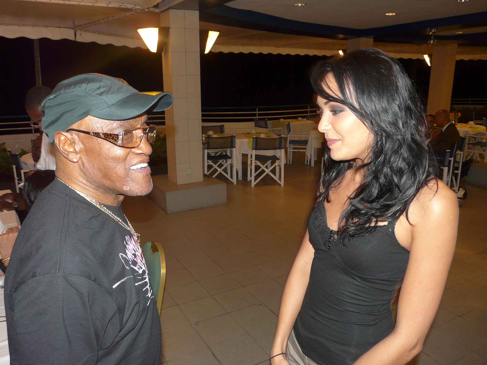 Rencontre magique ce soir-là pour Valérie, fan de l’artiste