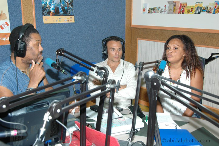 18 h fin du de DLP avec le Directeur d'Antenne et l'installation de la journaliste et Nadine Priam
