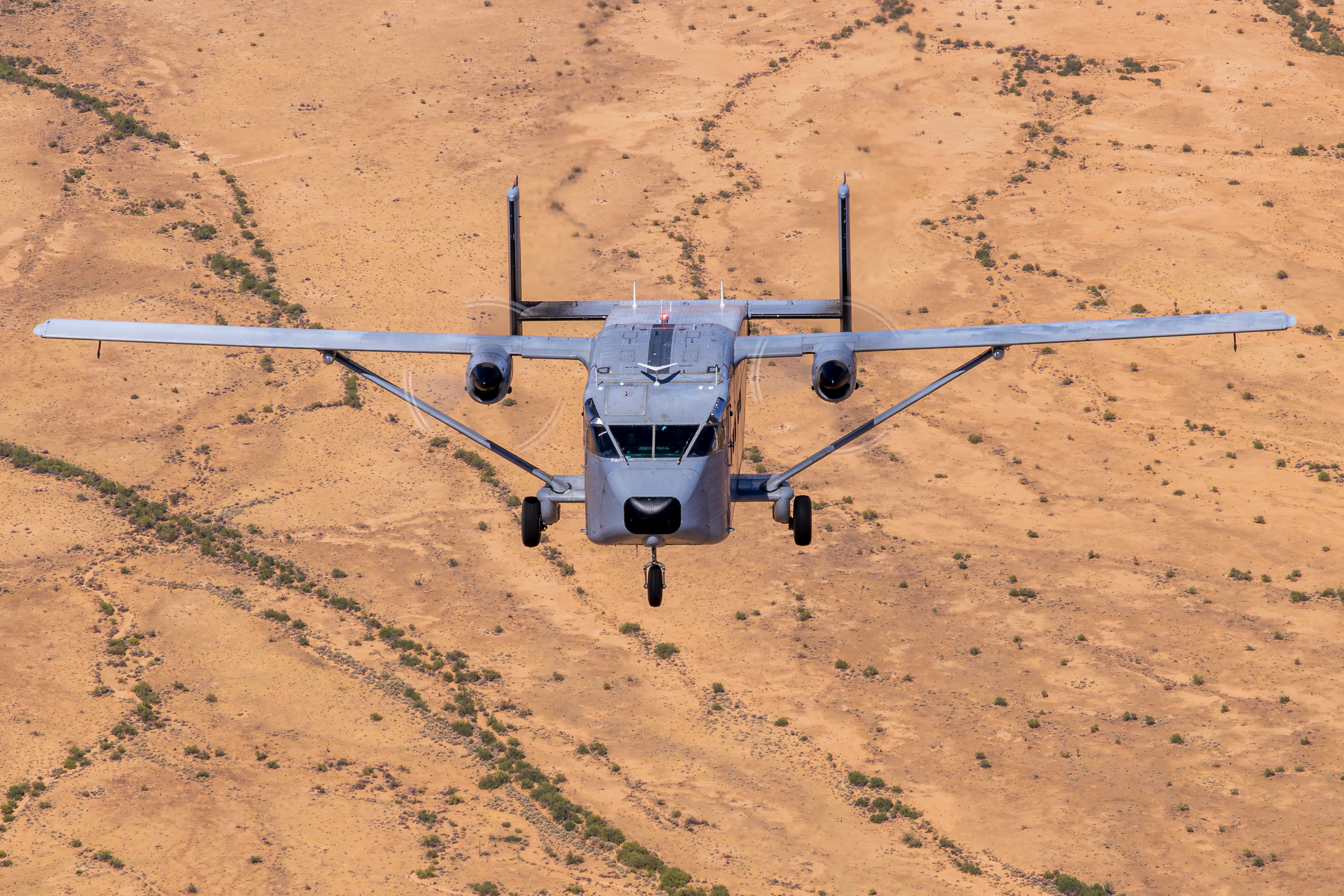 N192WW SHORTS SC 7 SKYVAN air to air photography