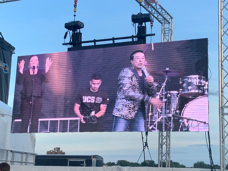 On stage with Motown Legend, Smokey Robinson