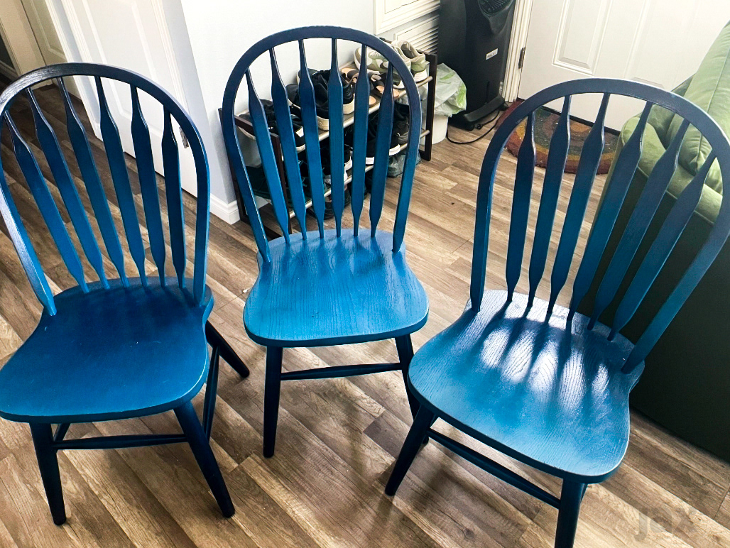 Blue Chairs – Indoors (set of 3)