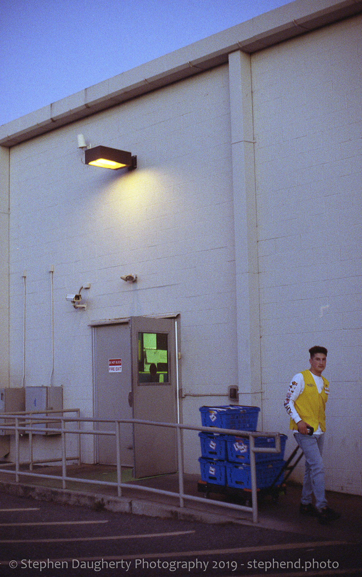 Yashica J-7, Yashinon DX 50mm f/1.4, Kodak Gold 200