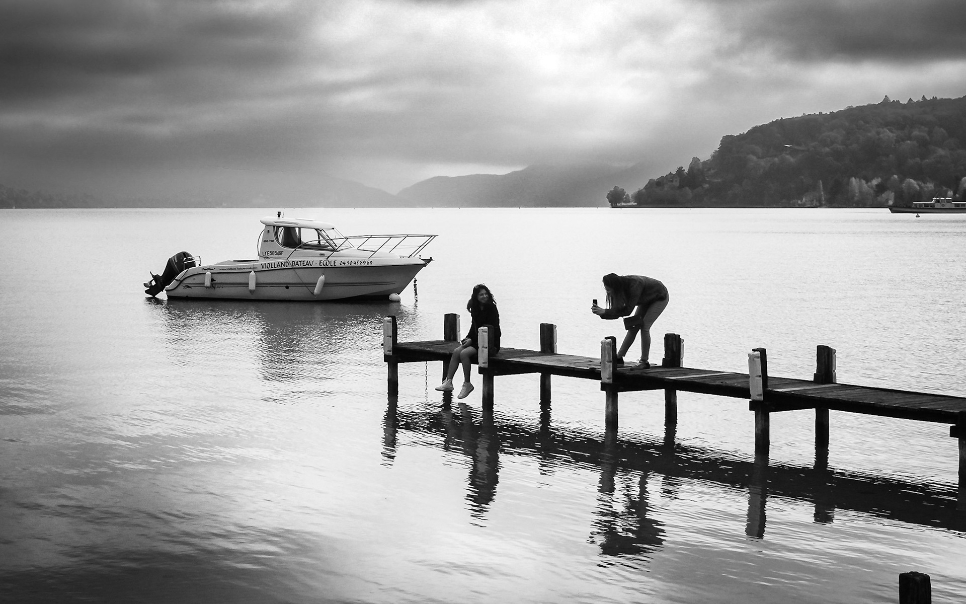 au bord du lac d'Annecy