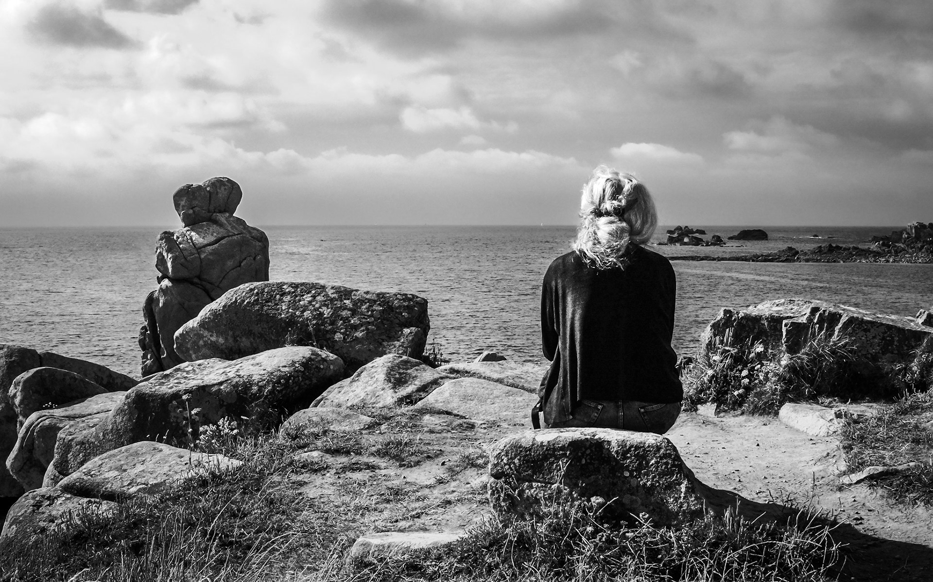 pause derrière les amoureux à Plougrecrant (Bretagne)