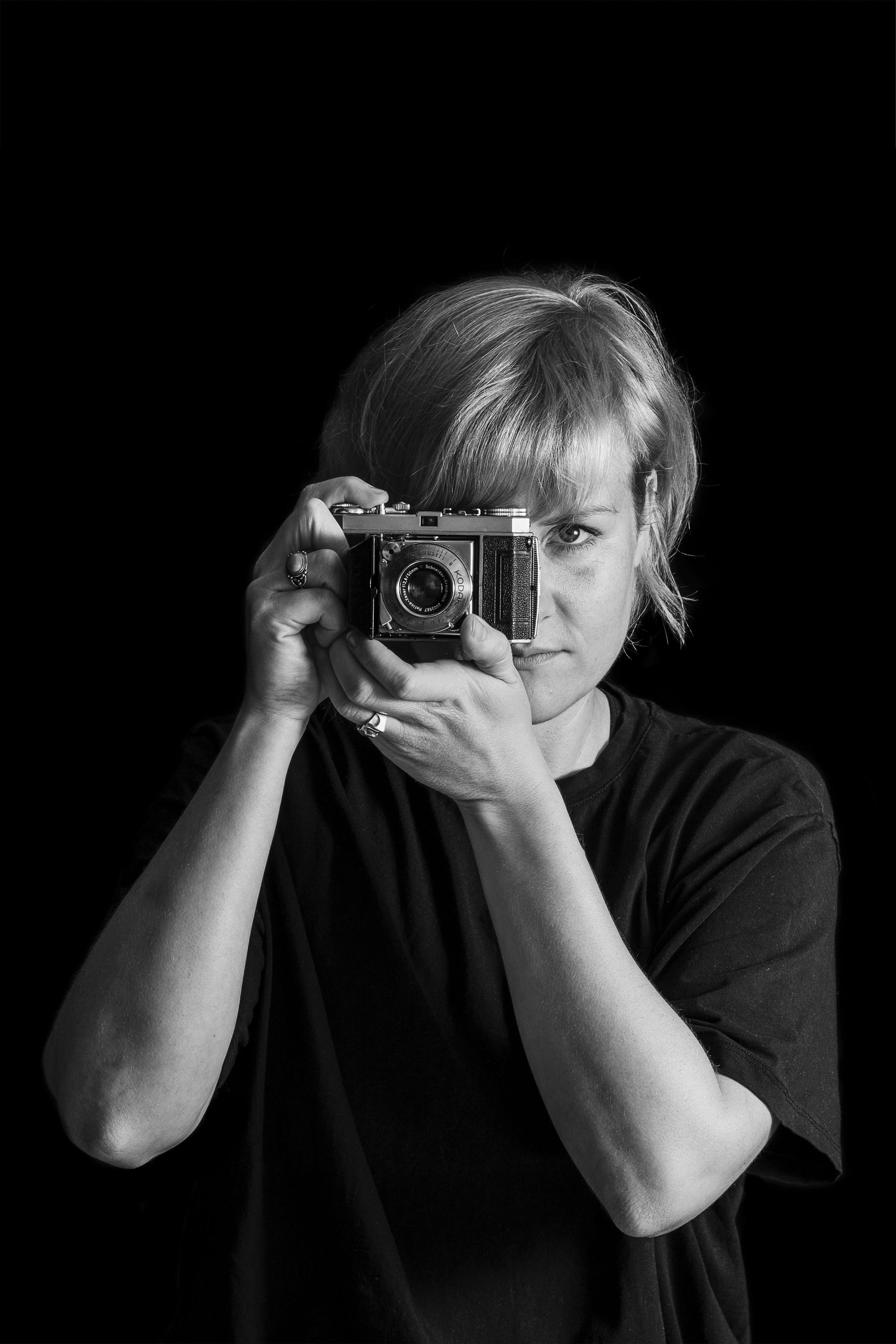 Portraitfotografie schwarz-weiß; Fotografin