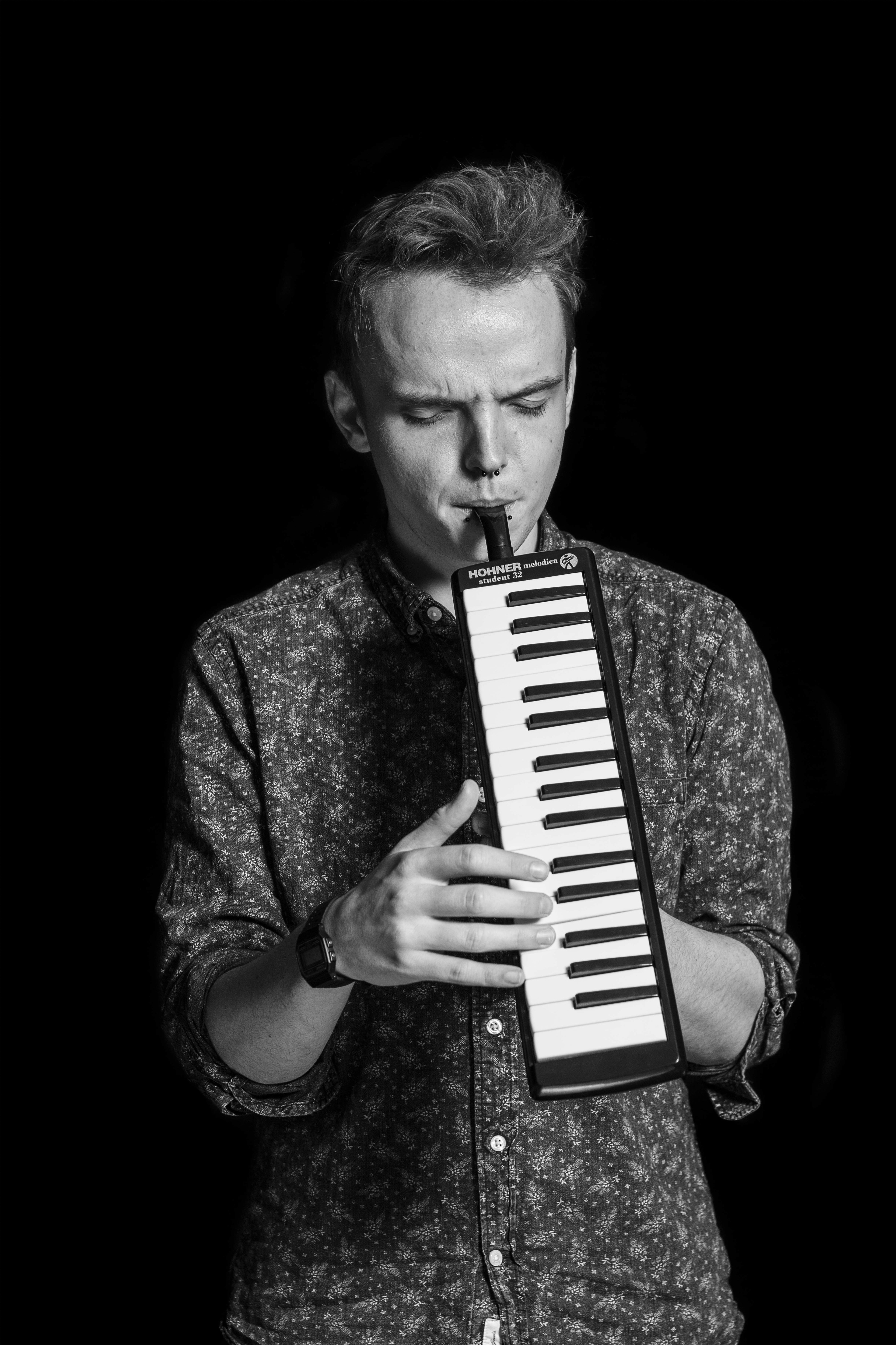 Portraitfotografie schwarz-weiß, Musiker