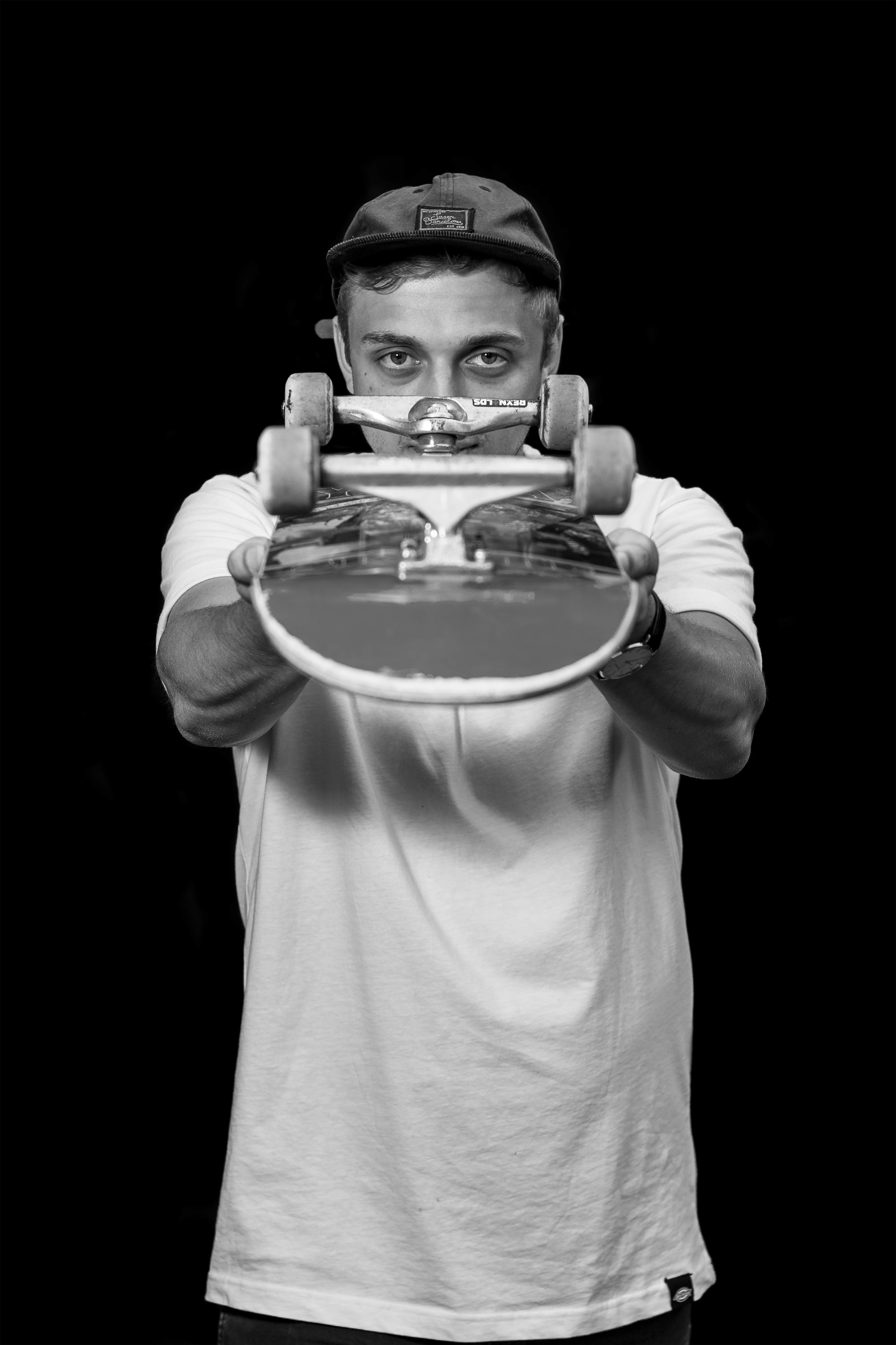 Portraitfotografie schwarz-weiß, Skater
