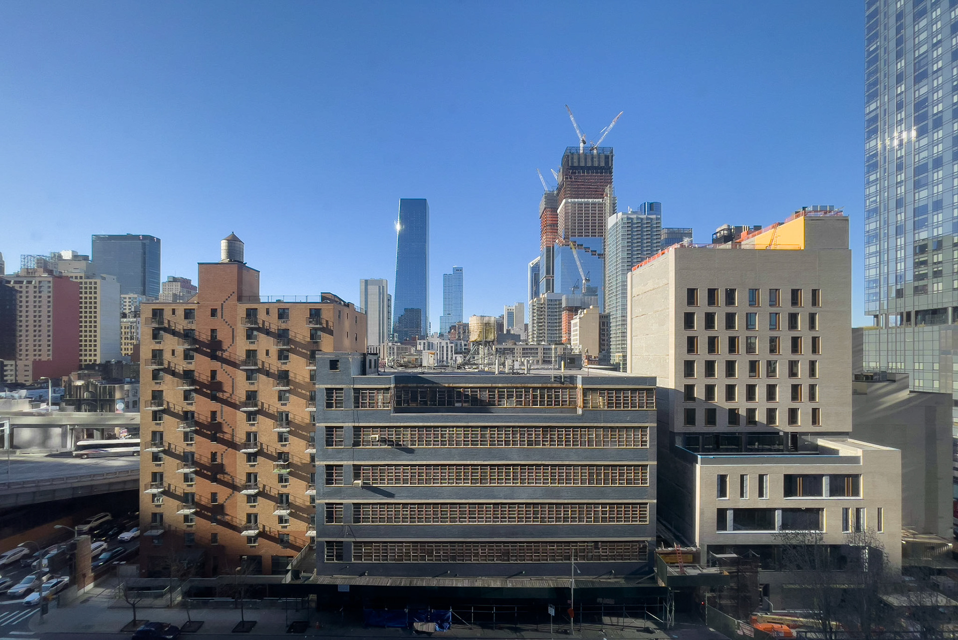 {"cameraPreset":10,"cameraType":"UltraWide","macroEnabled":false,"qualityMode":3,"deviceTilt":-0.0050634032468876988,"customExposureMode":2,"extendedExposure":false,"whiteBalanceProgram":0,"cameraPosition":1,"shootingMode":0,"focusMode":0}