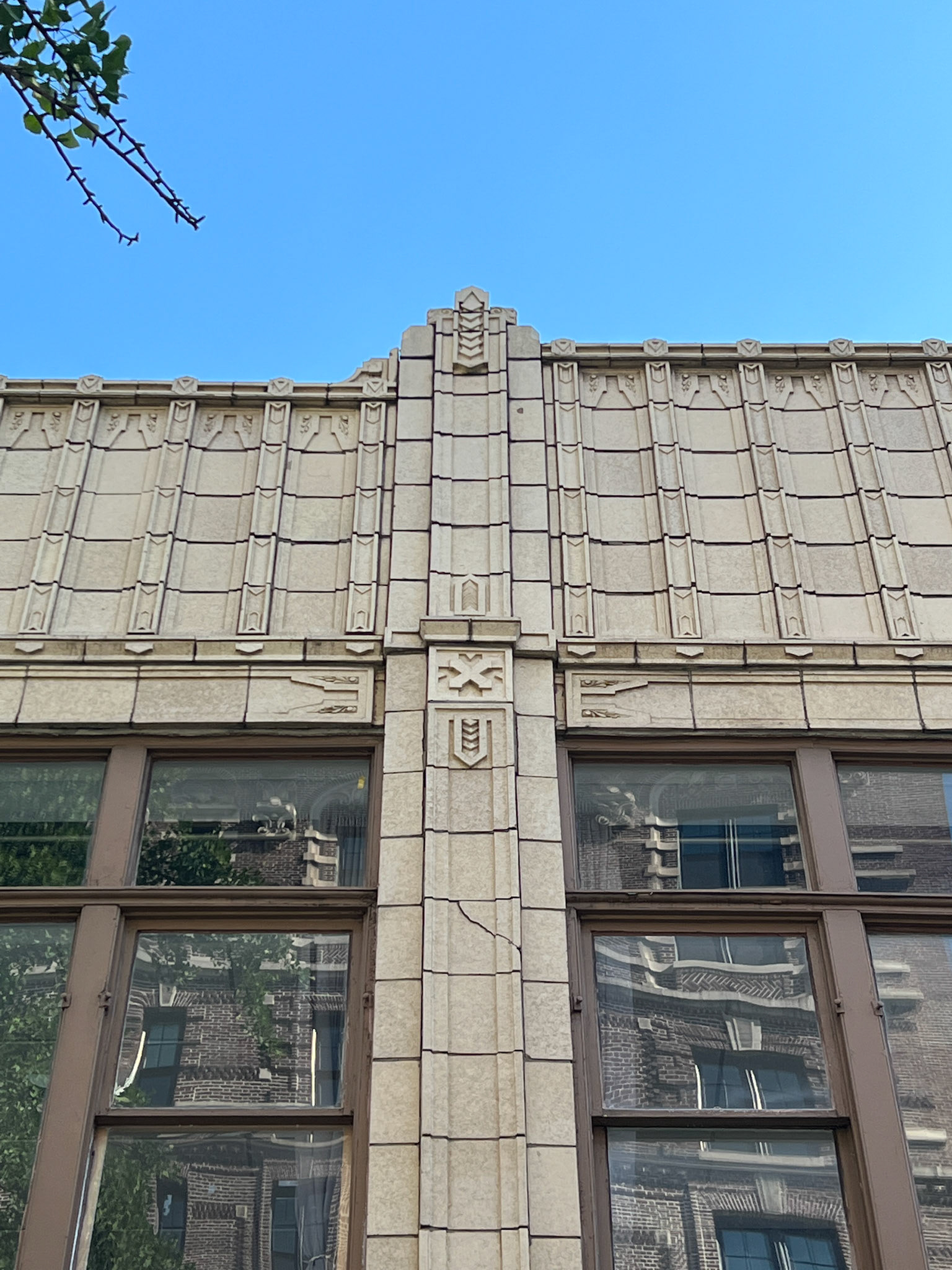 Heights Cafe - 84 Montague St