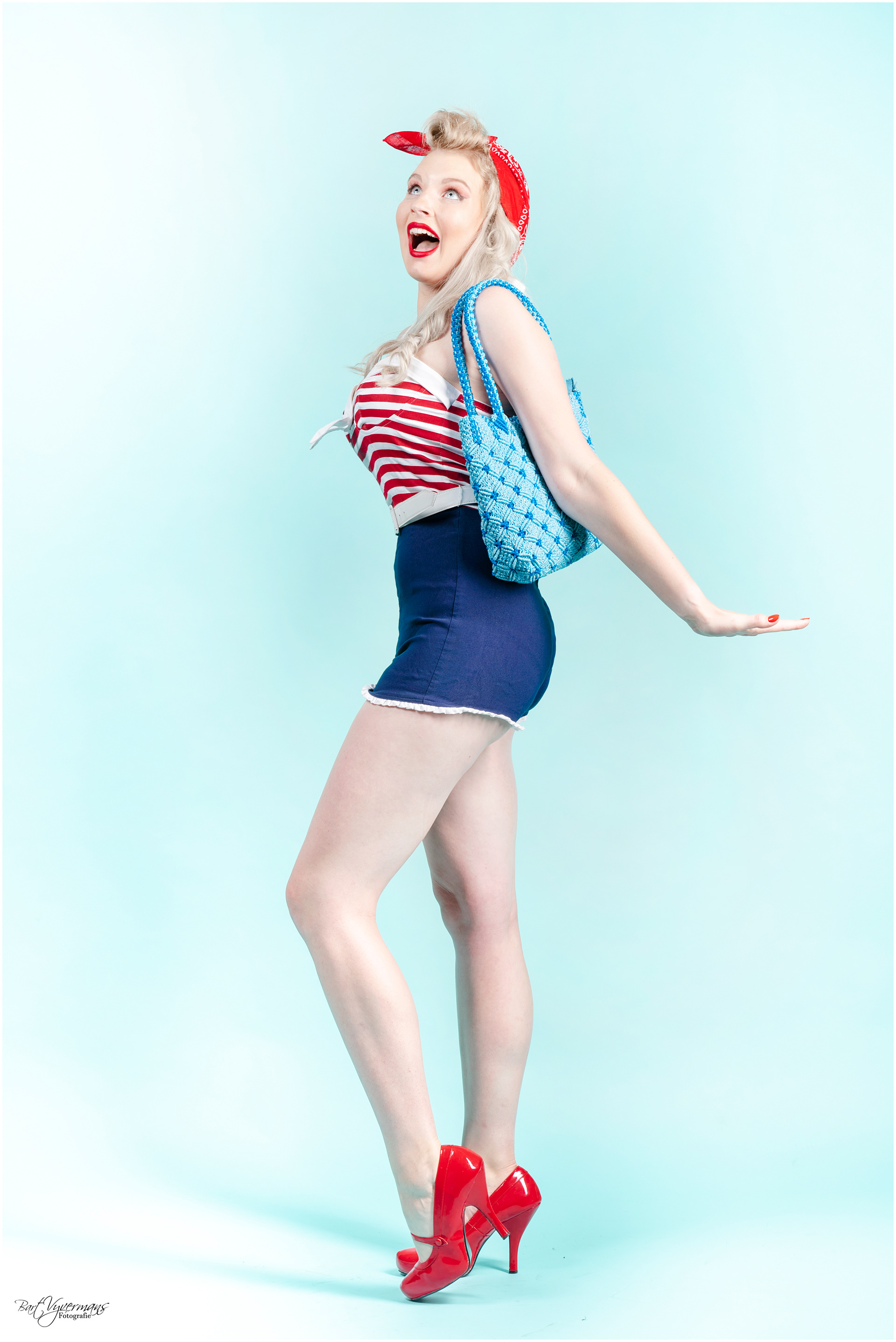 Pin-Up Girl Esher