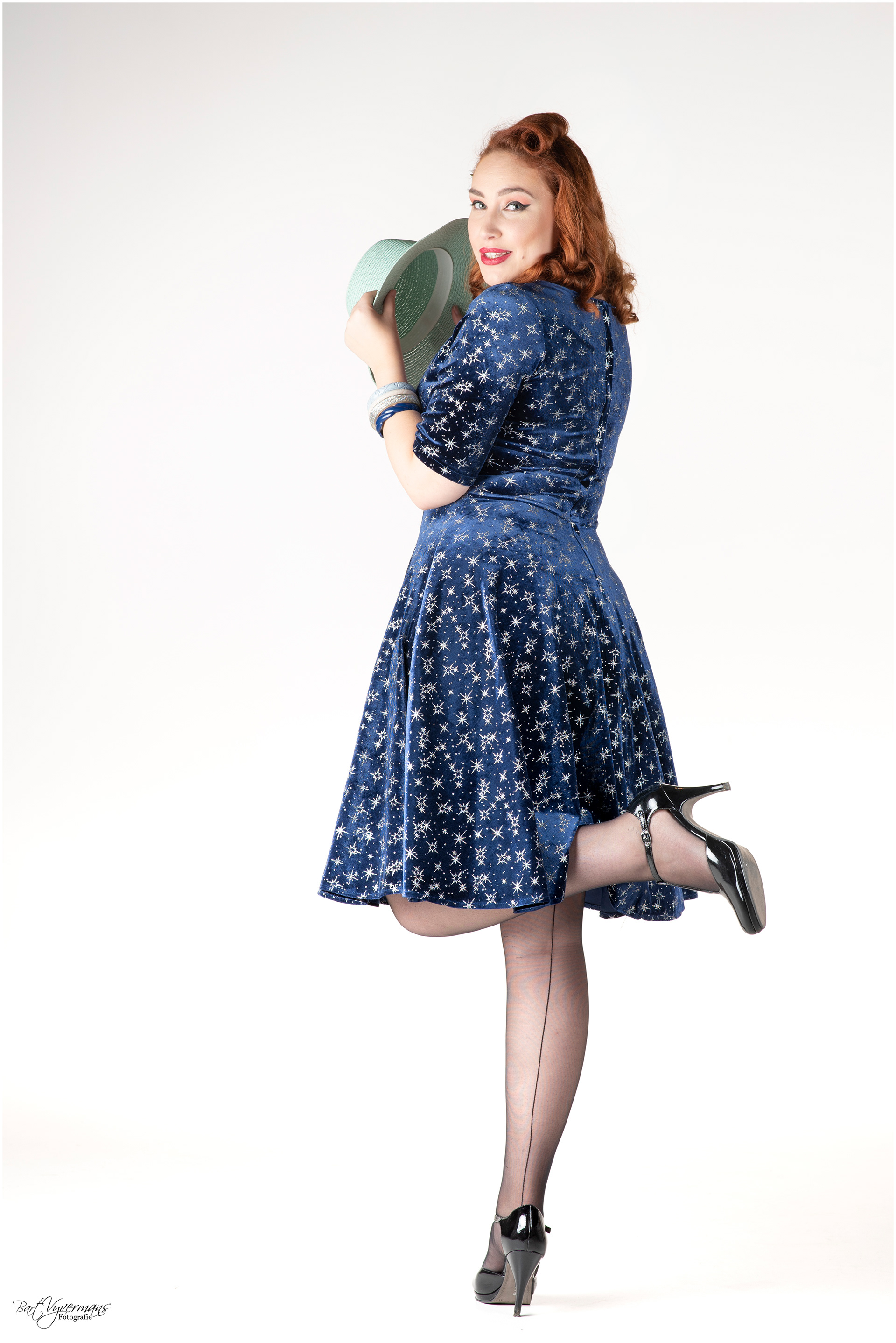 Pin-Up Girl Ines