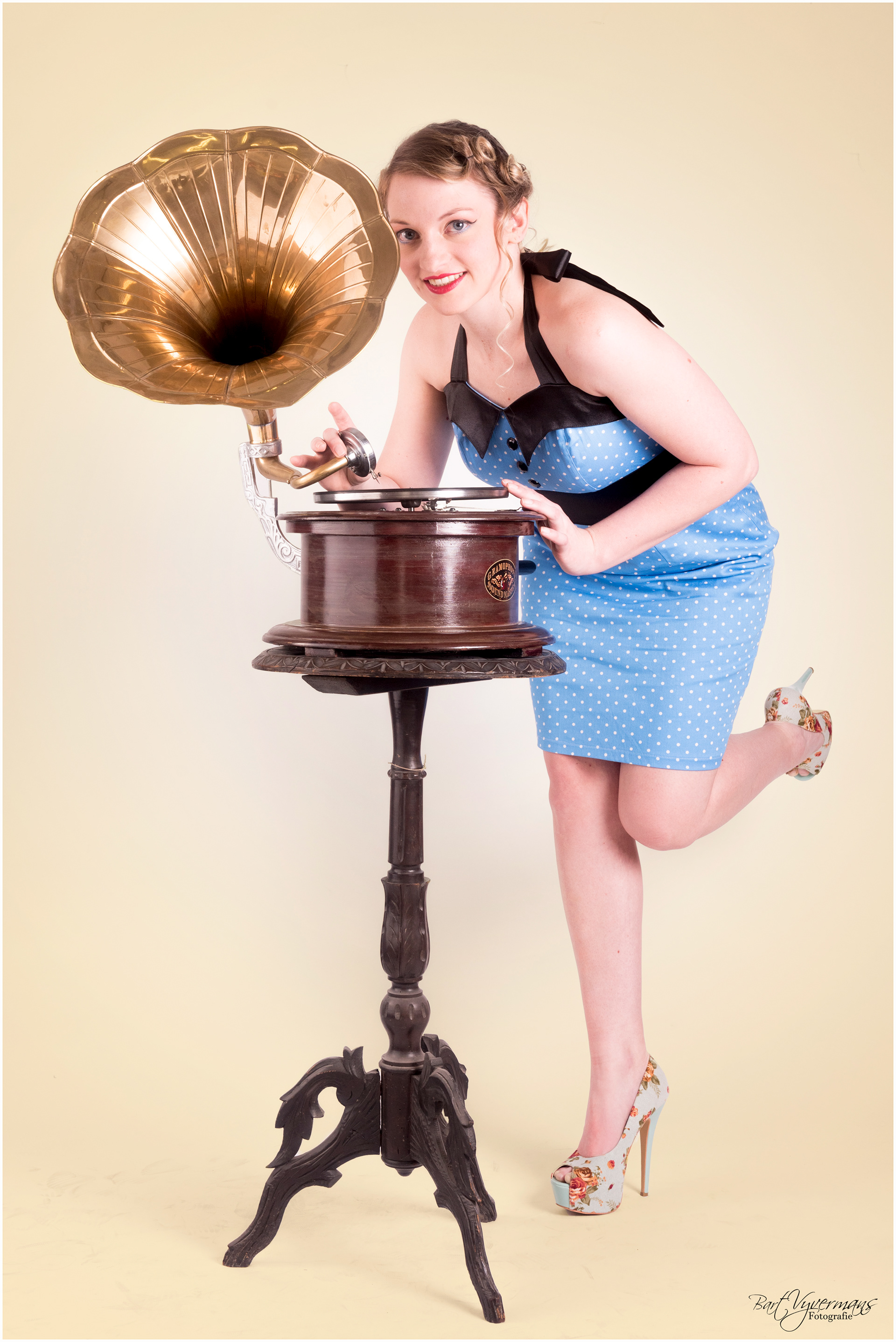 Pin-Up Girl Anouck
