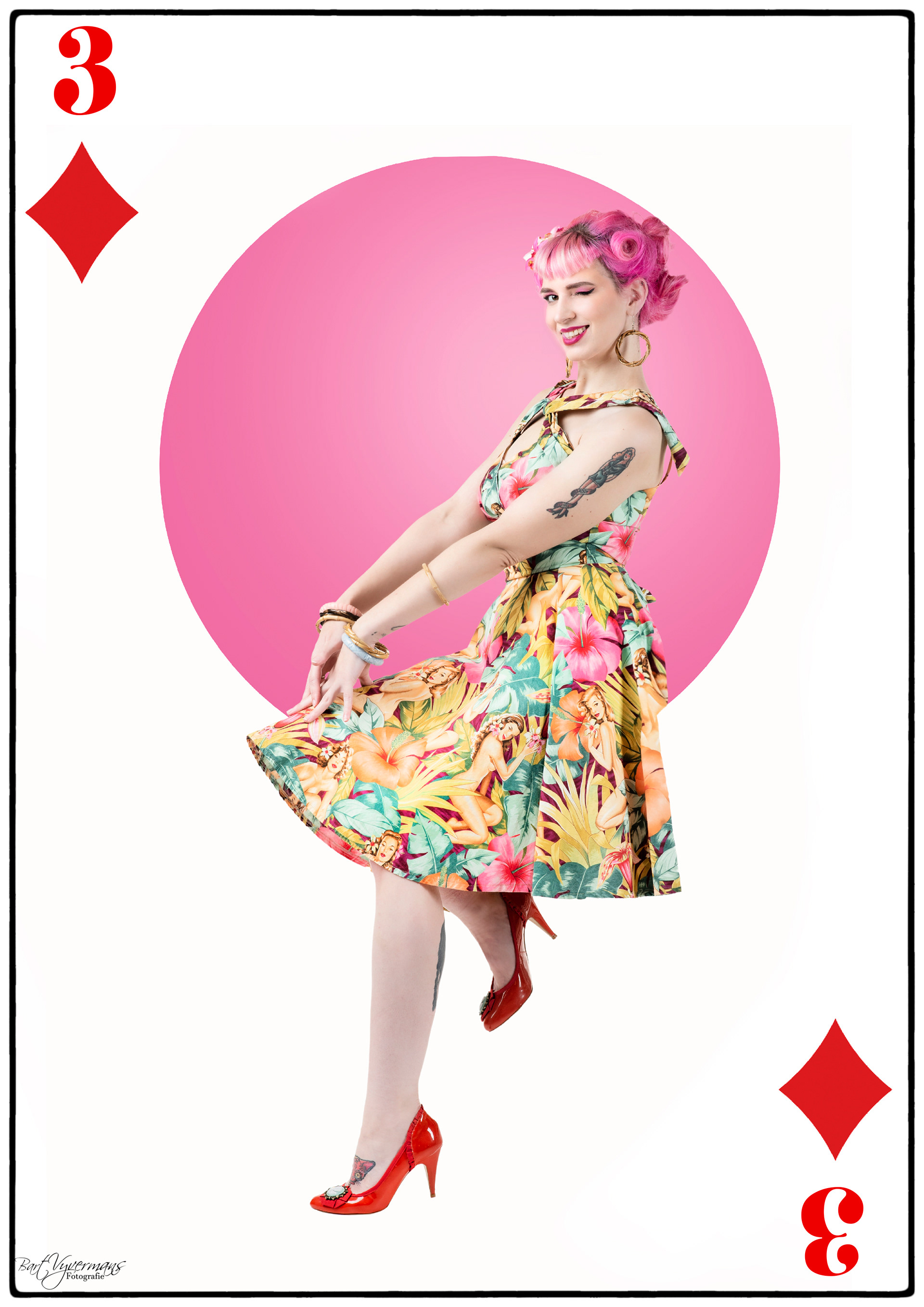 Pin-Up Girl Shari
