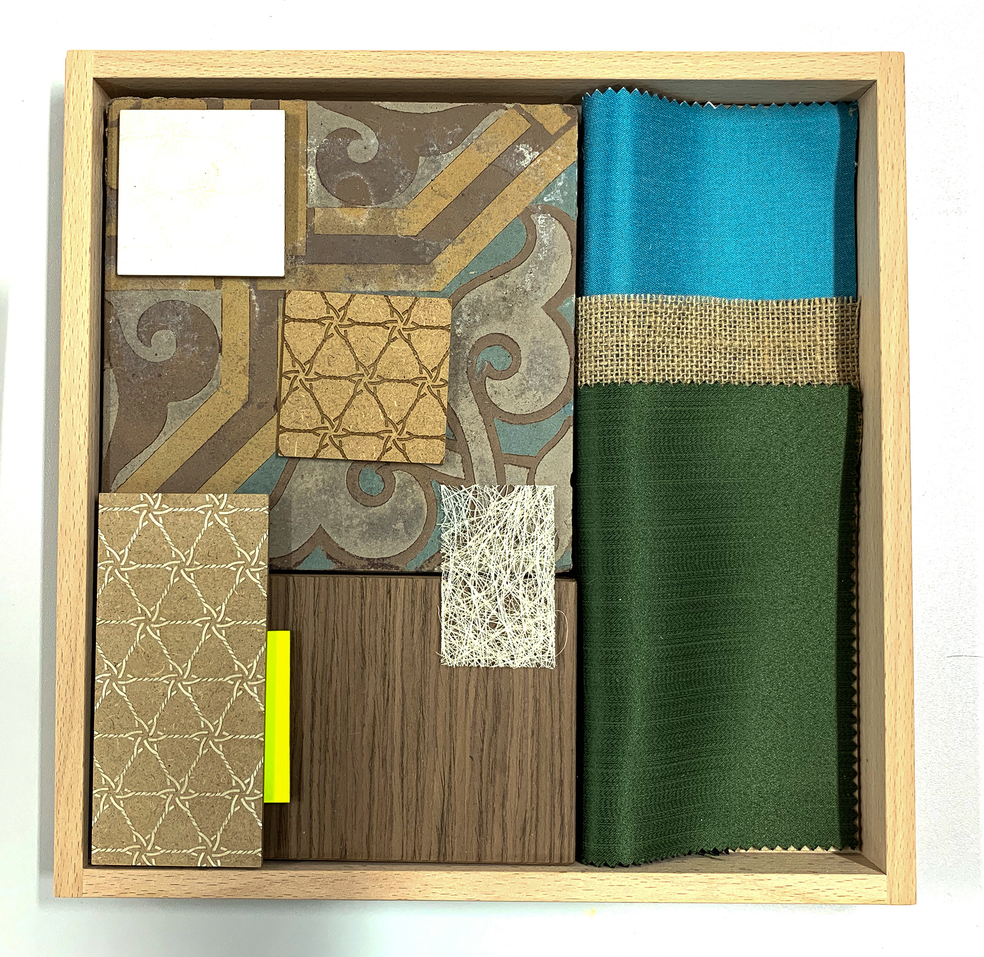 Materialcollage SIX