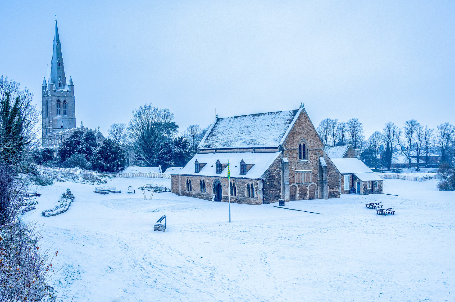 Snow at Oakham Castle