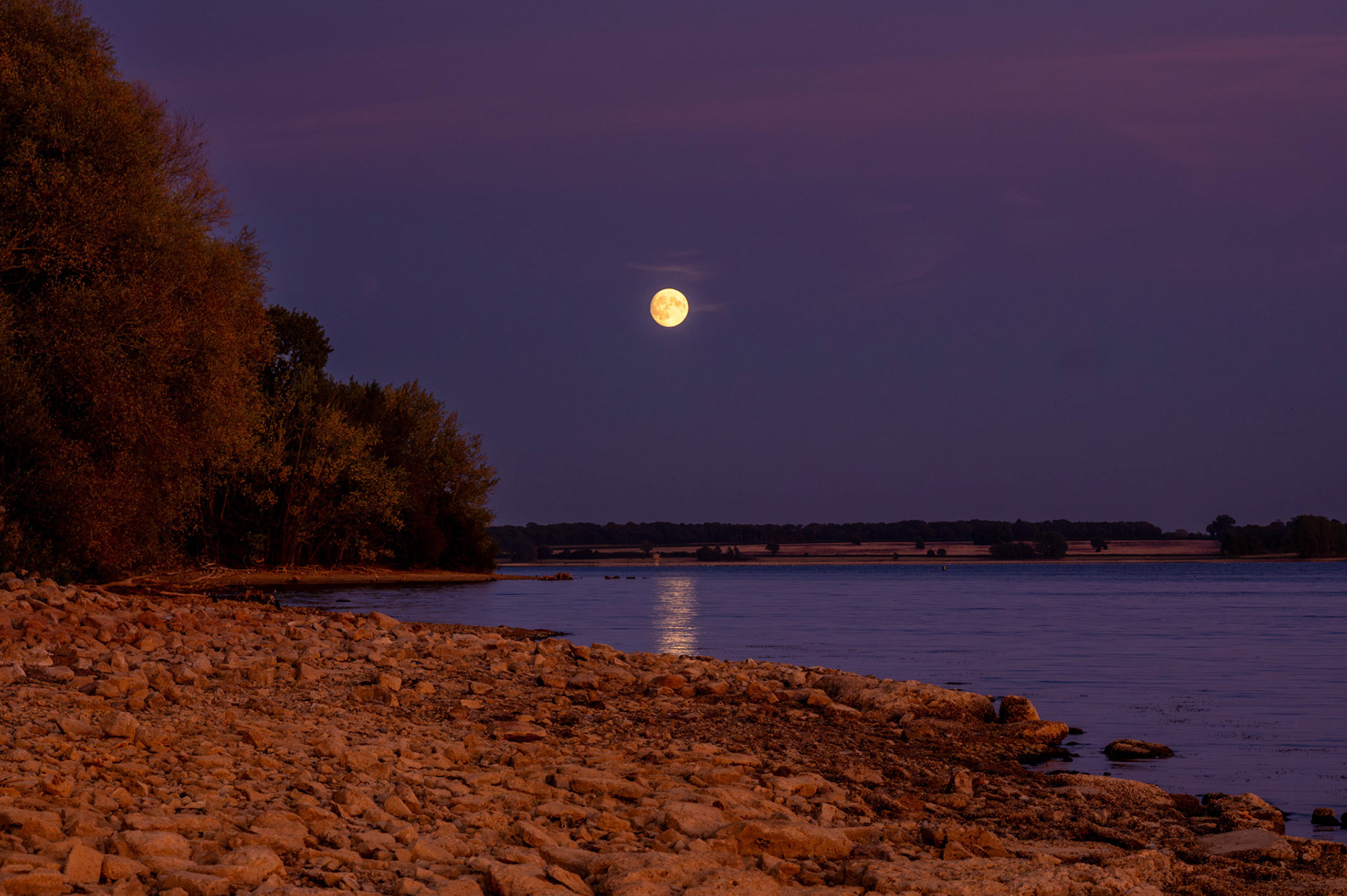 moon rising September 2024